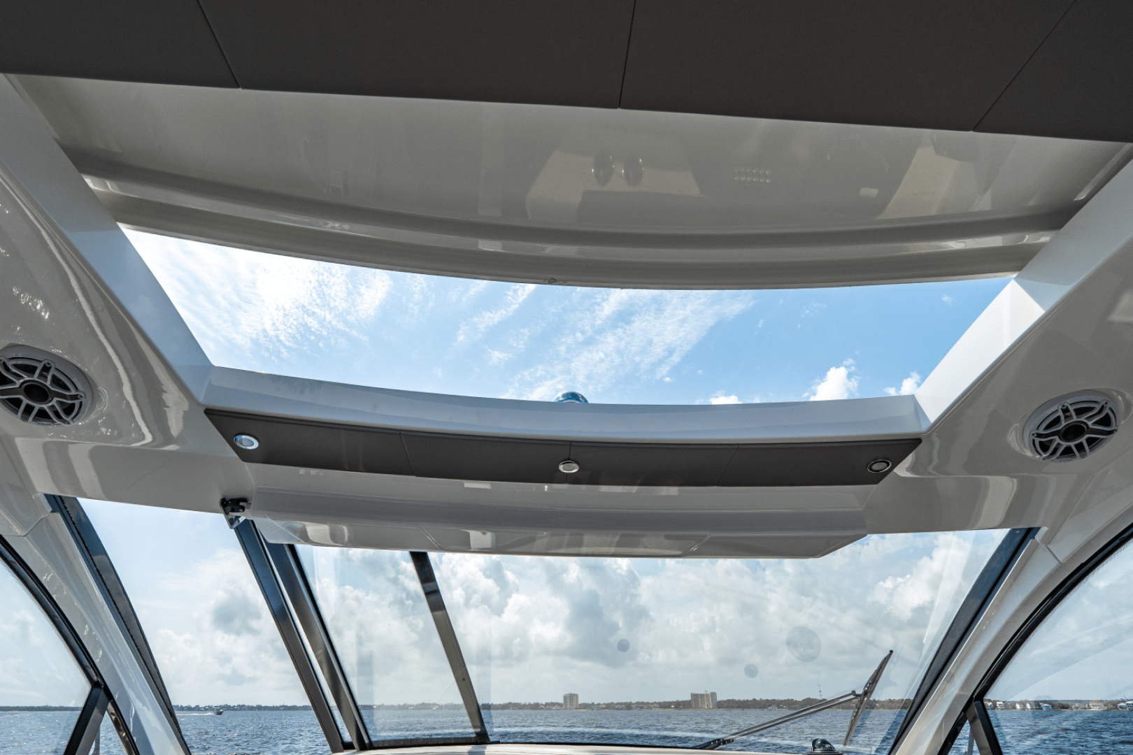 2025 Cruisers Yachts 50 GLS - Image 42