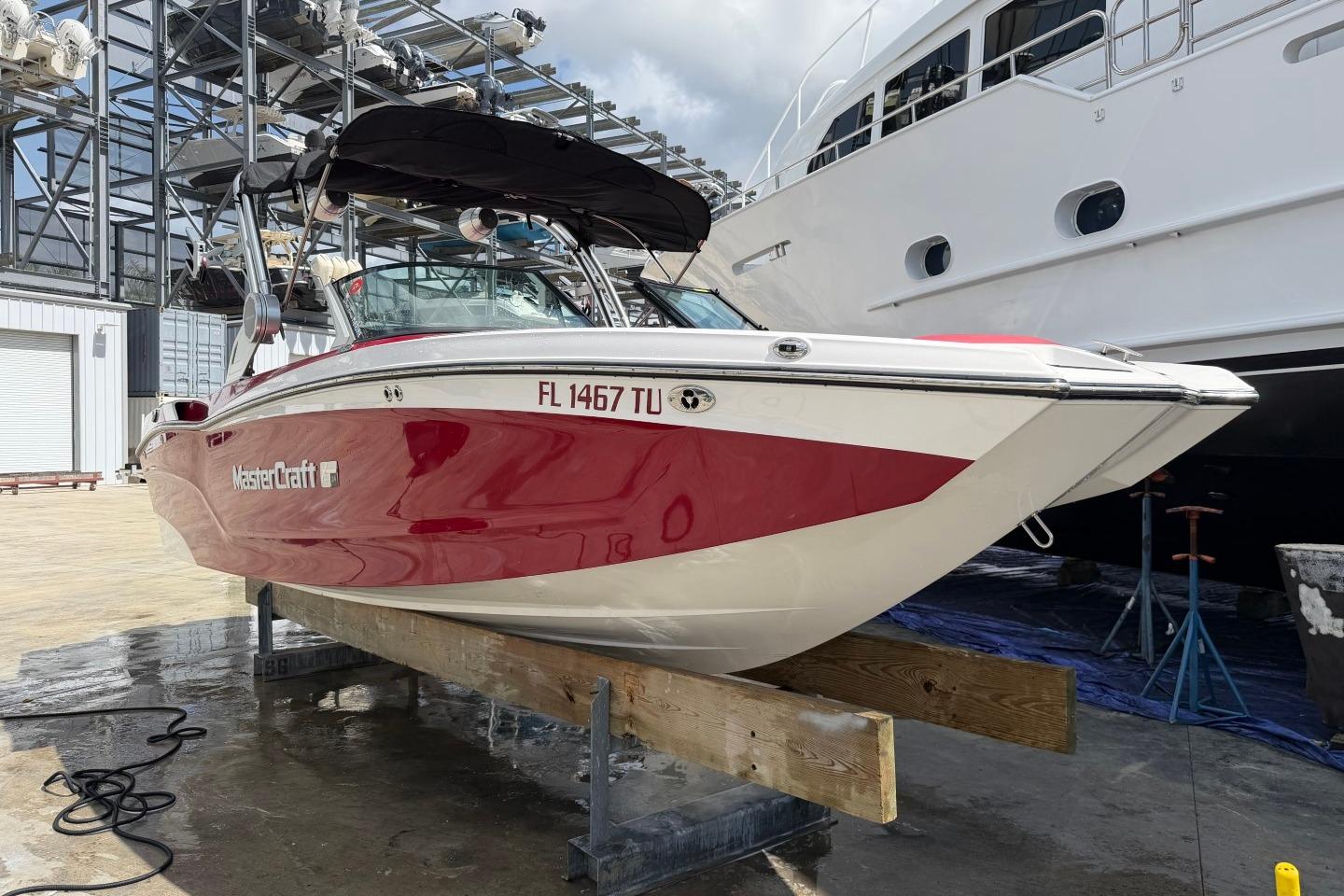 2023 MasterCraft XT24