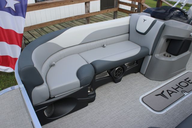 2025 Tahoe LTZ - 23 FT Cruise Rear Bench - 3