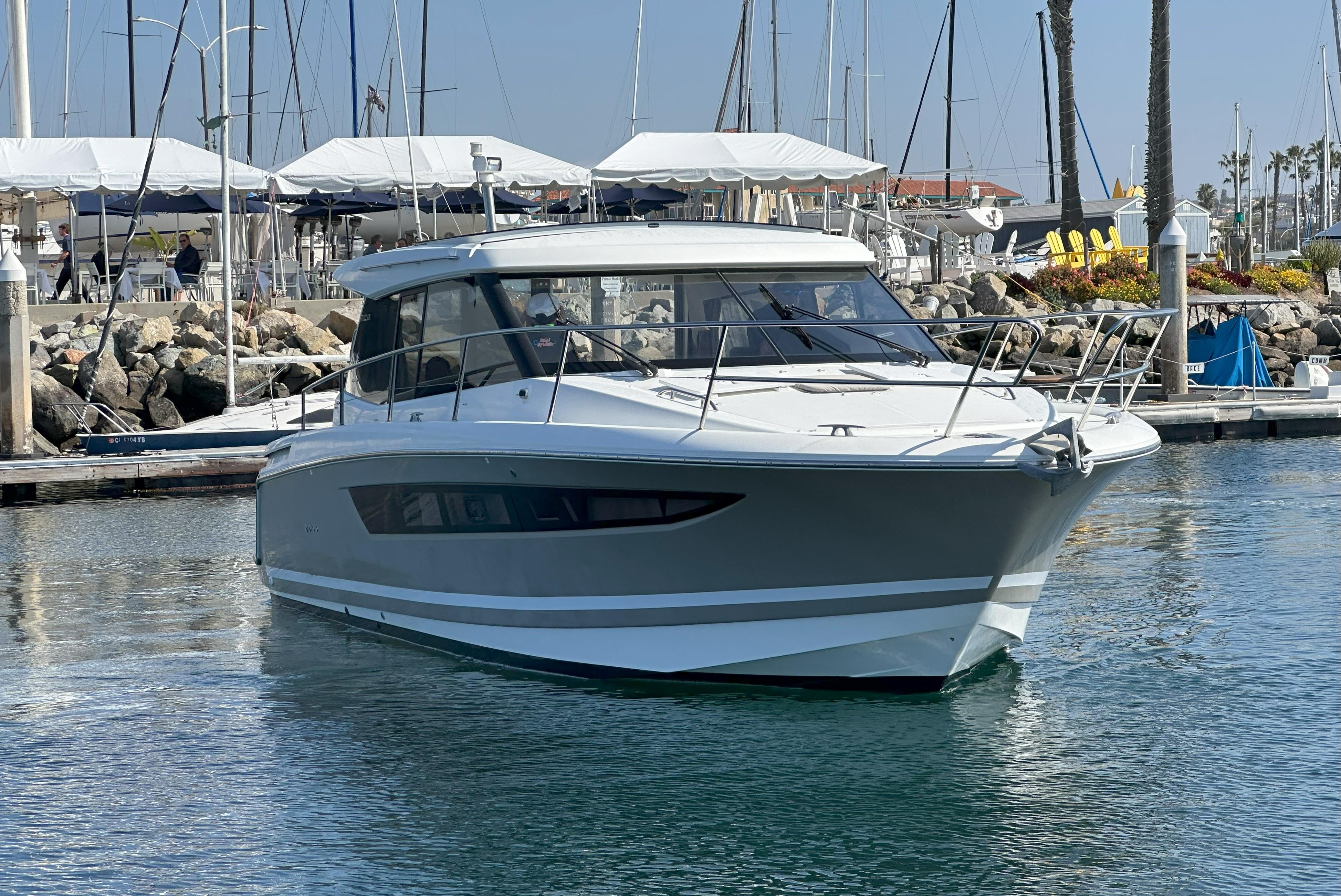 2016 Jeanneau NC 11