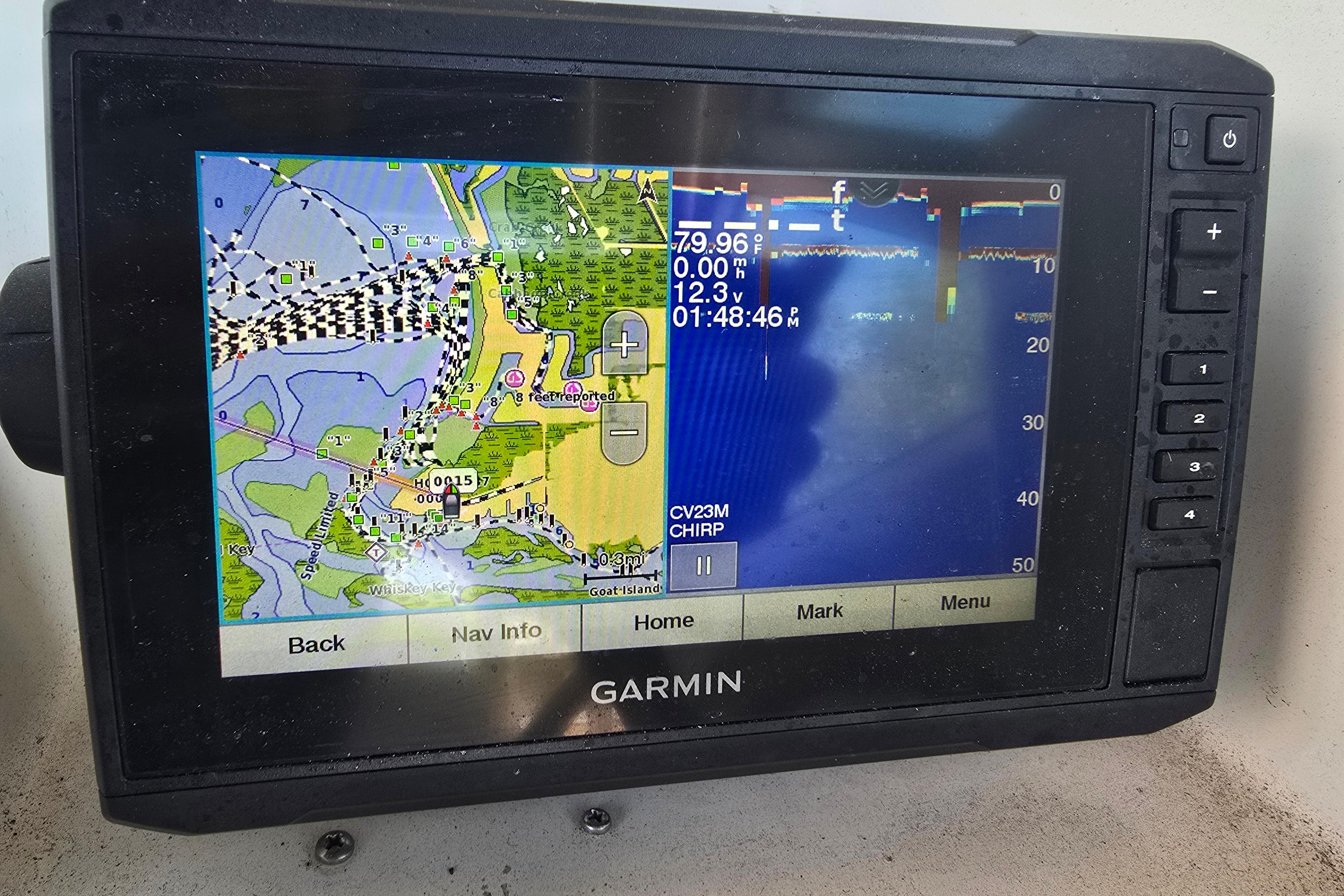 Garmin GPS display on 2004 Seaswirl Striper 2101 Walkaround O/B boat.