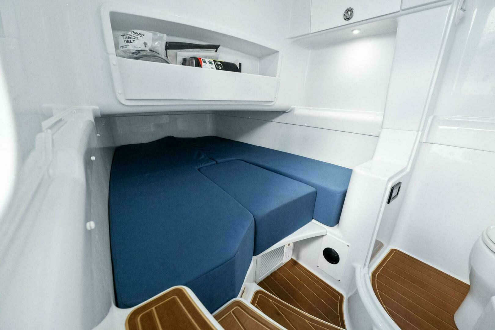 2026 Yellowfin 42 Offshore - Image 35