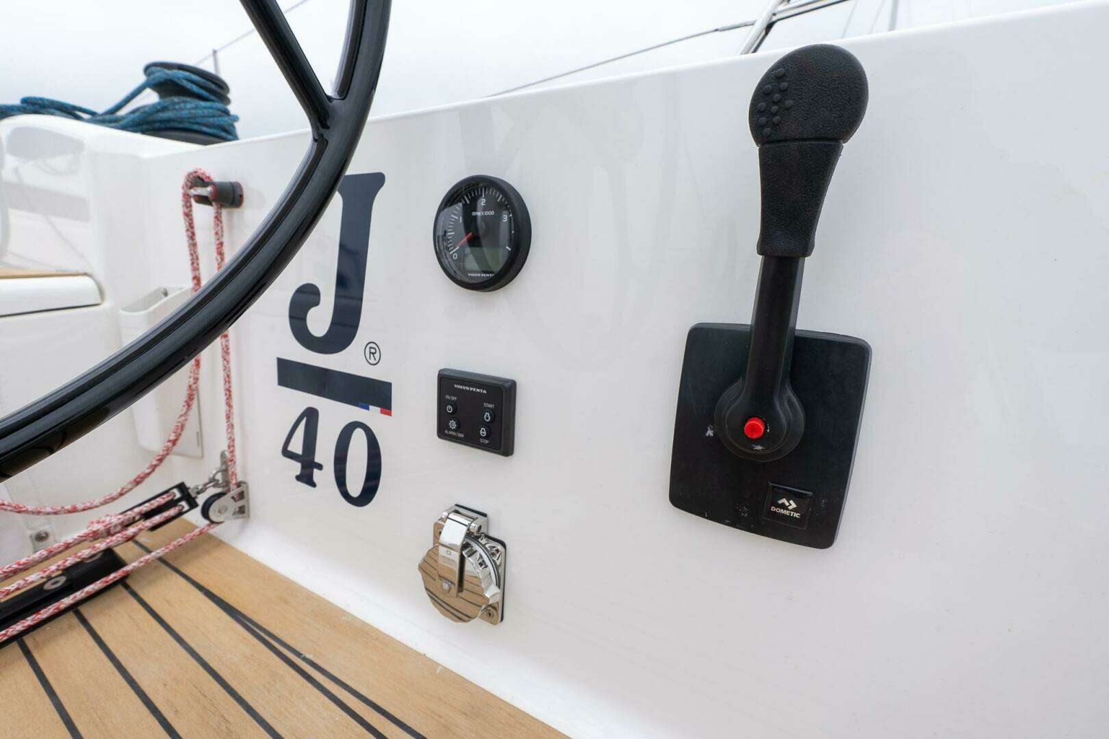 2026 J Boats NEW 2026 - Image 23