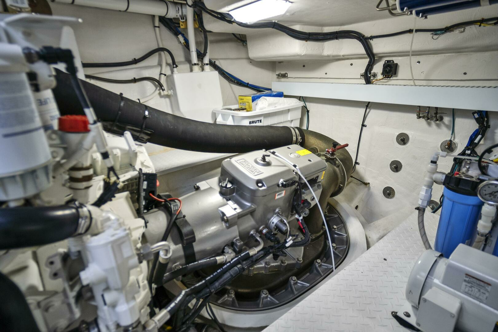 2019 Cruisers Yachts 54 Cantius - Image 52