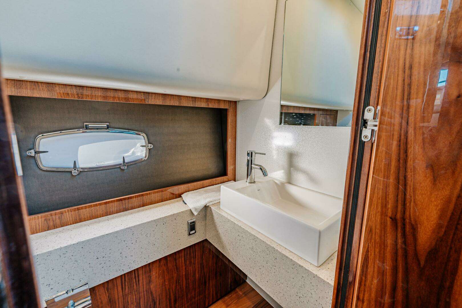 2011 Fairline 65 Squadron - Image 45