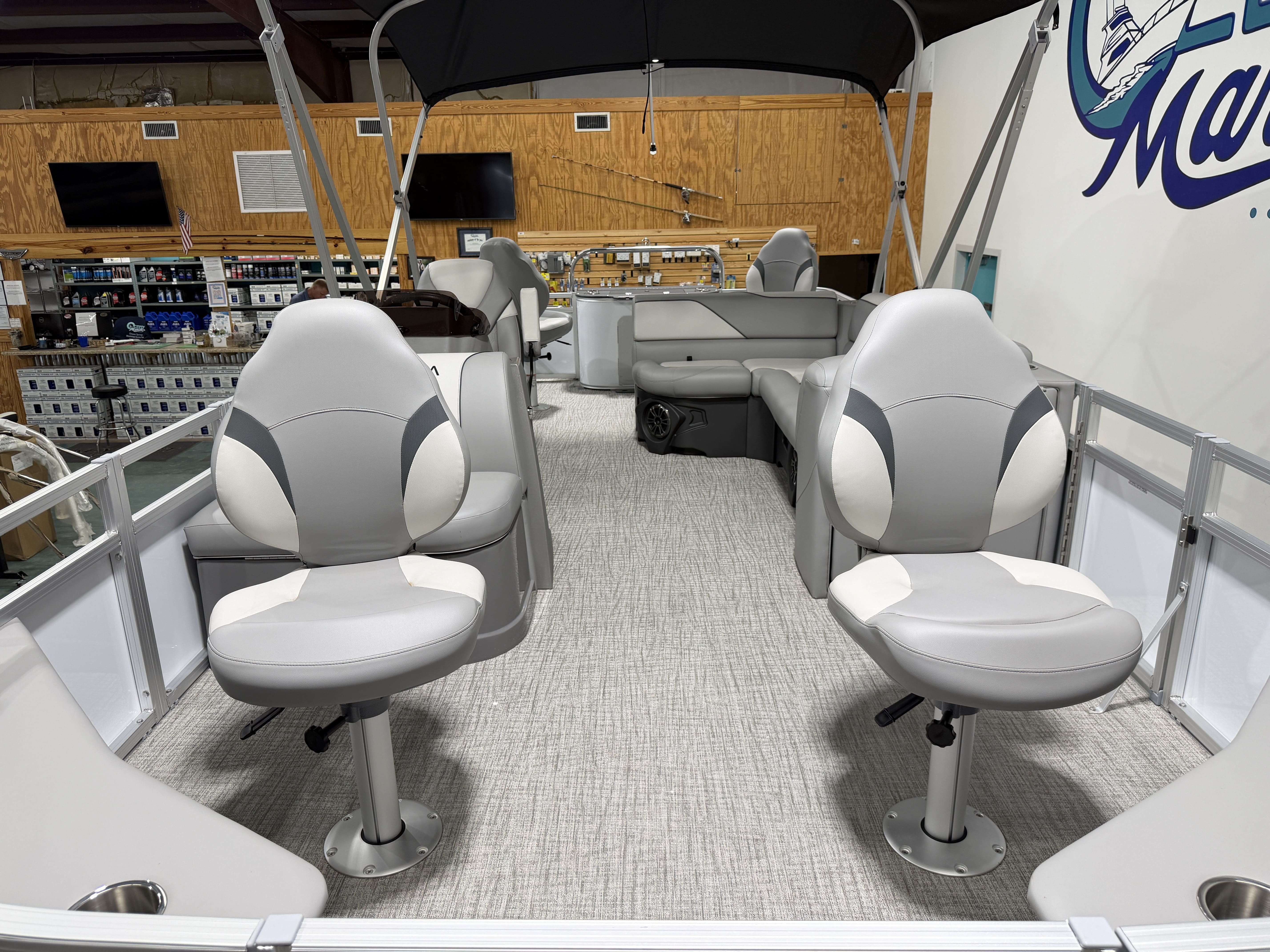 2026 Avalon Venture 85 Quad Fish - 21' - 6