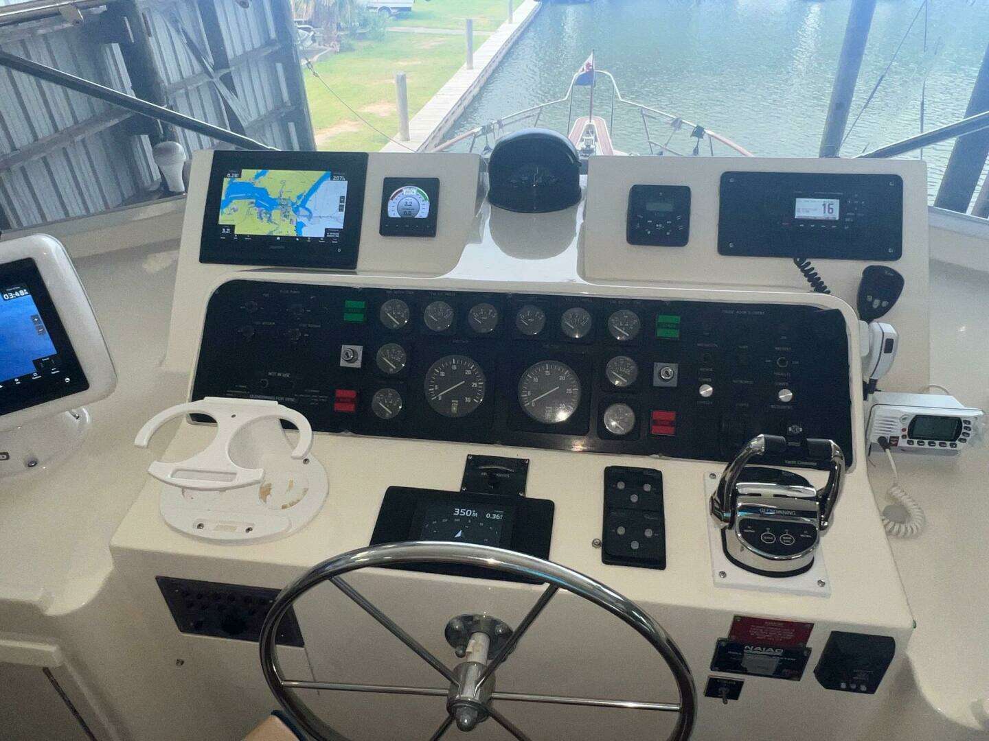 1988 Hatteras Motor Yacht - Image 103