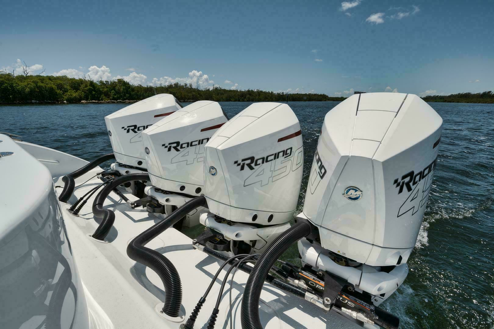 2026 Yellowfin 42 Offshore - Image 15
