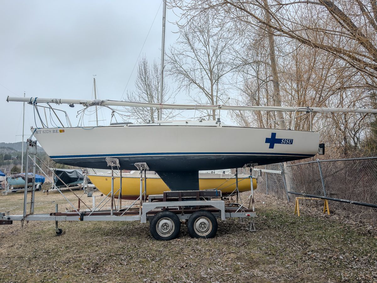 1985 J Boats J/24 - 12
