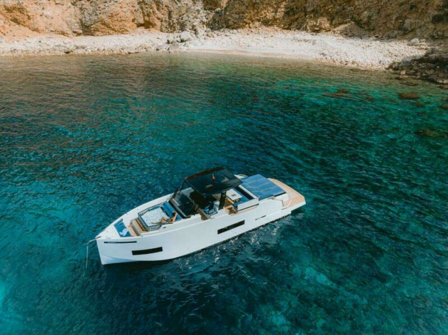 2026 De Antonio Yachts 50 Open - Image 8