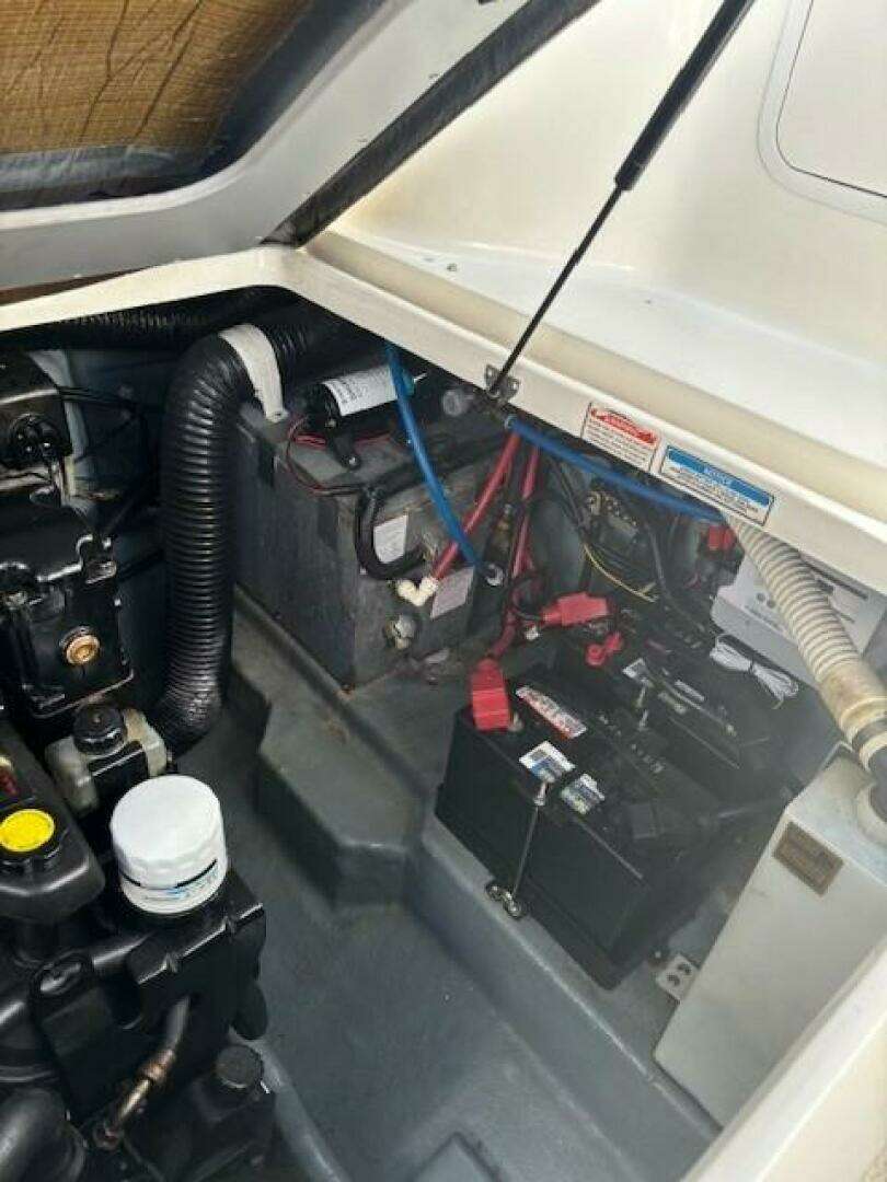 2000 Sea Ray 270 Sundancer - Image 25