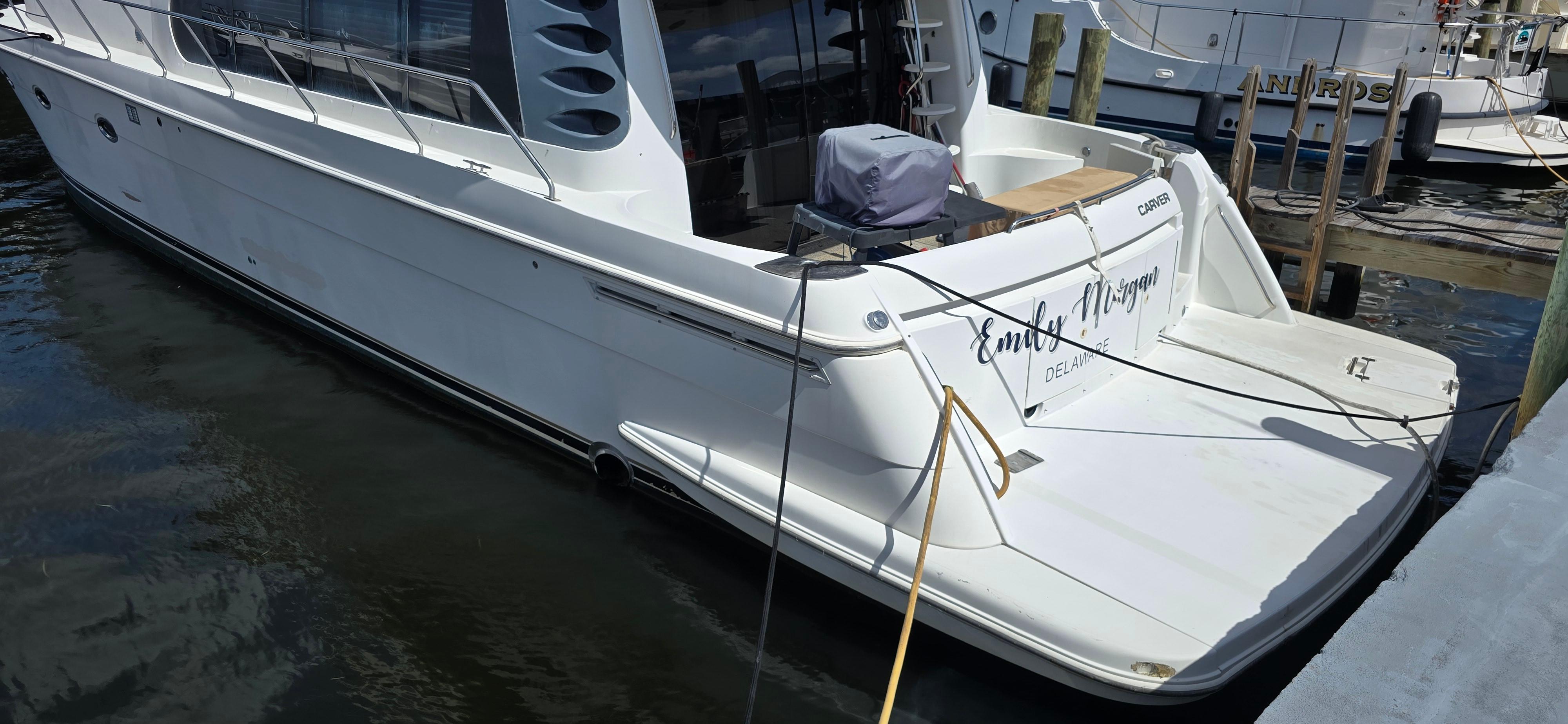 2002 Carver 570 Voyager Pilothouse - 4