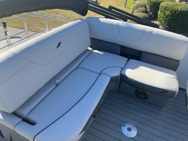 2024 Starcraft SLS3 boat interior with comfortable seating and modern design.