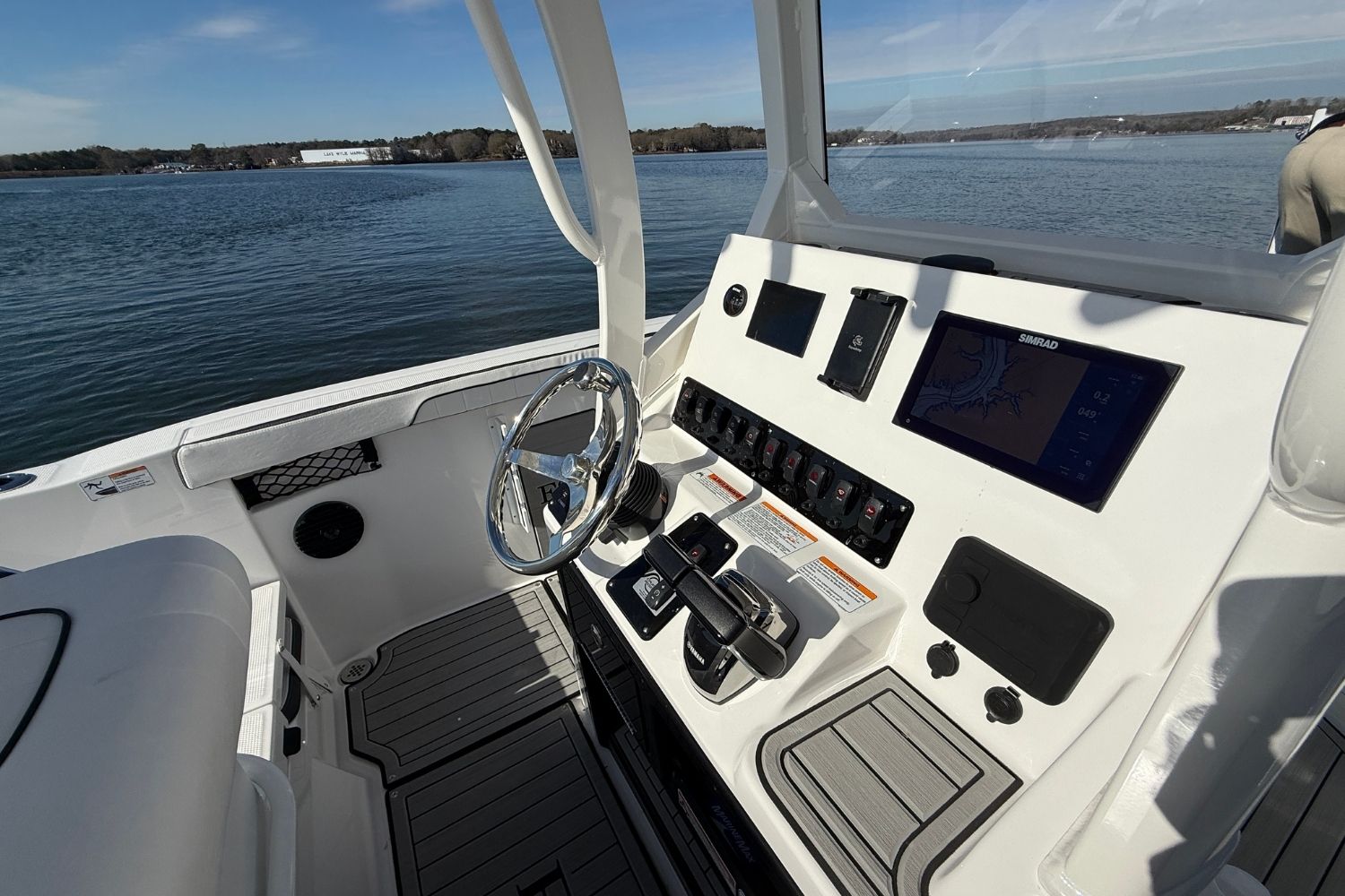 2026 Yamaha Boats 222FSH SP E - 19