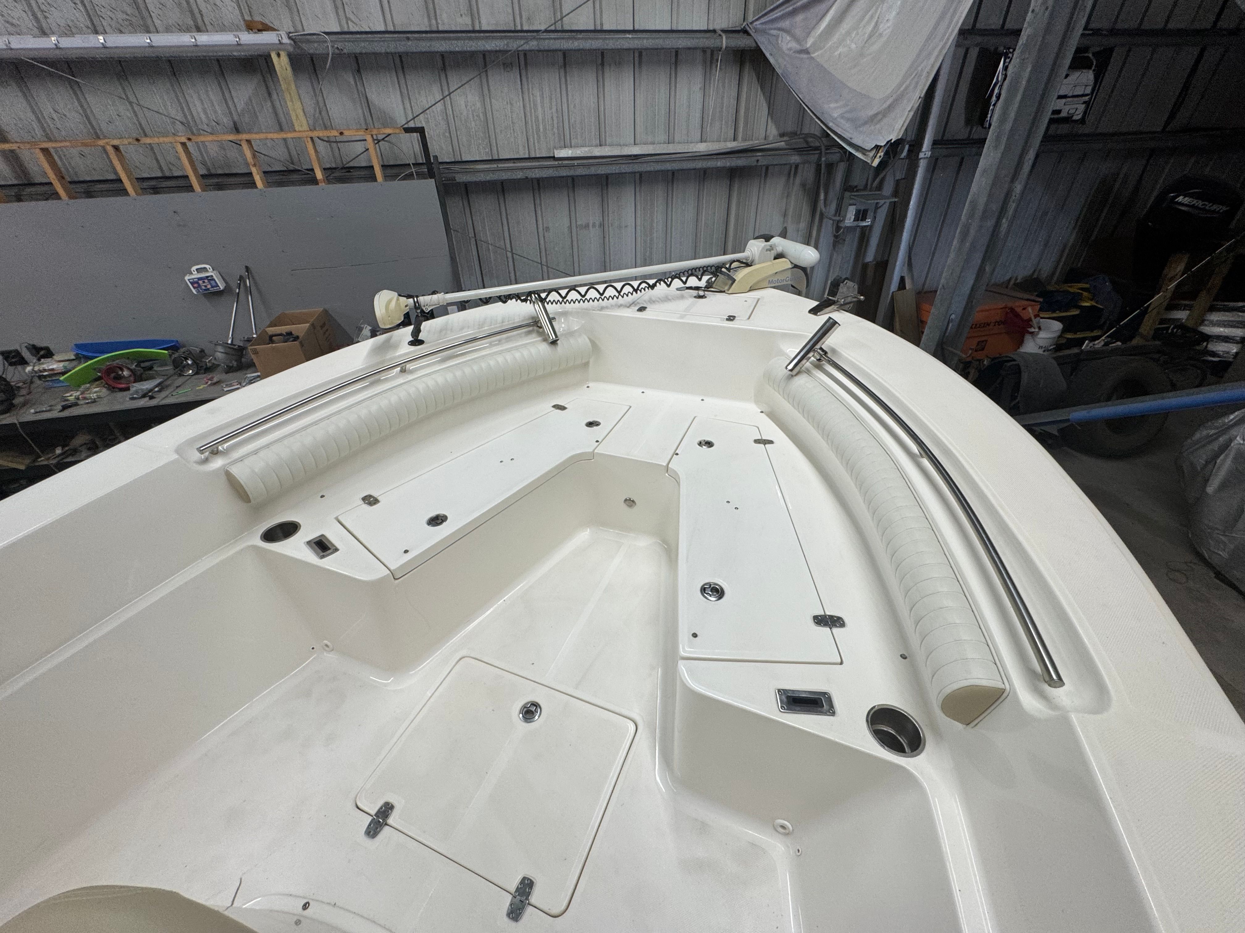 2020 Sea Born LX24 Center Console - 37
