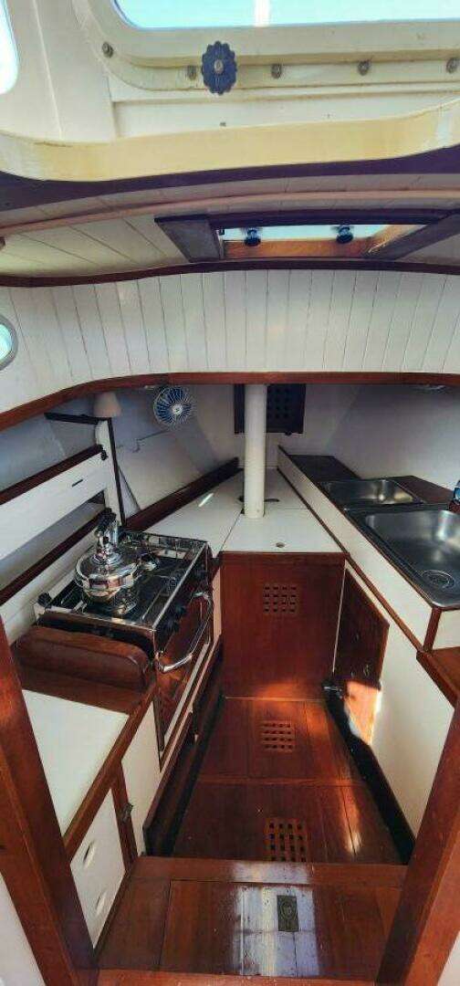 1996 Tillotson-Pearson Motorsailer 32 - Image 34