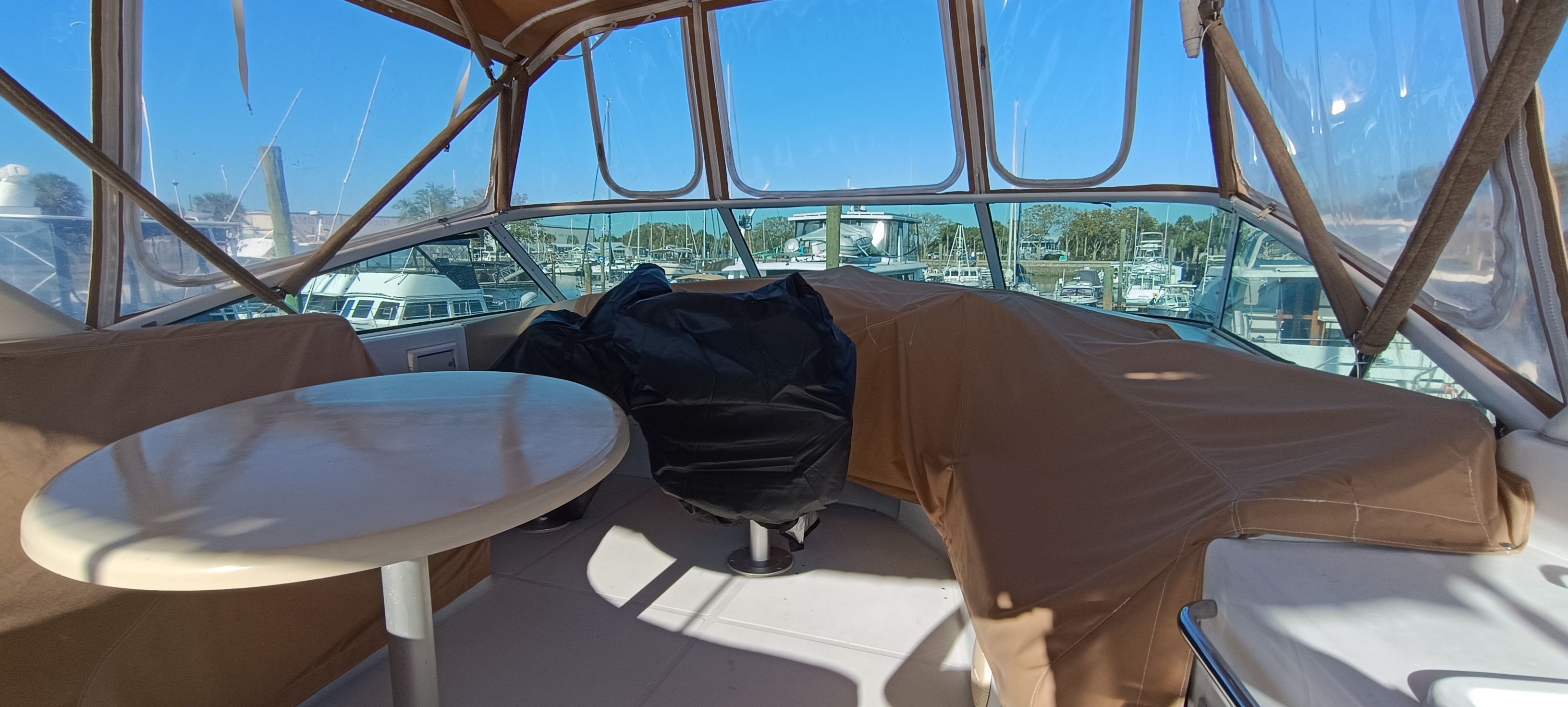 2000 Carver 450 Voyager Pilothouse - 2