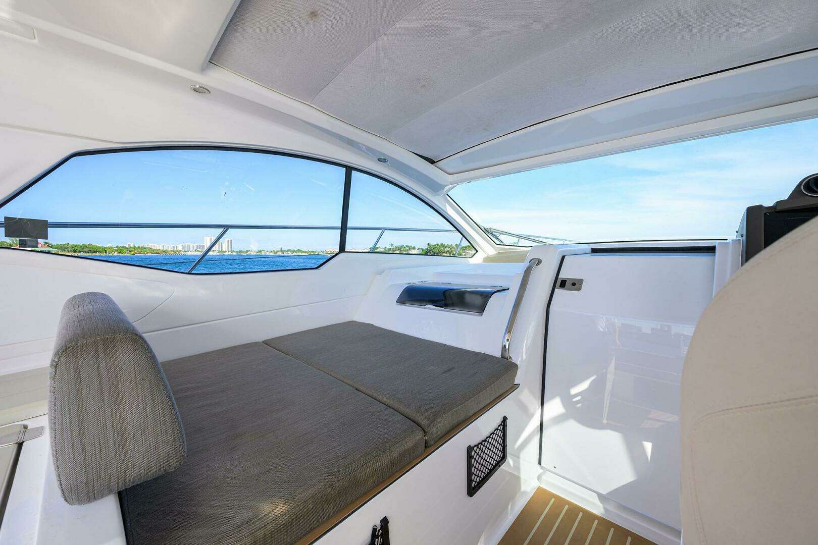 2020 Azimut Atlantis 45 - Image 32