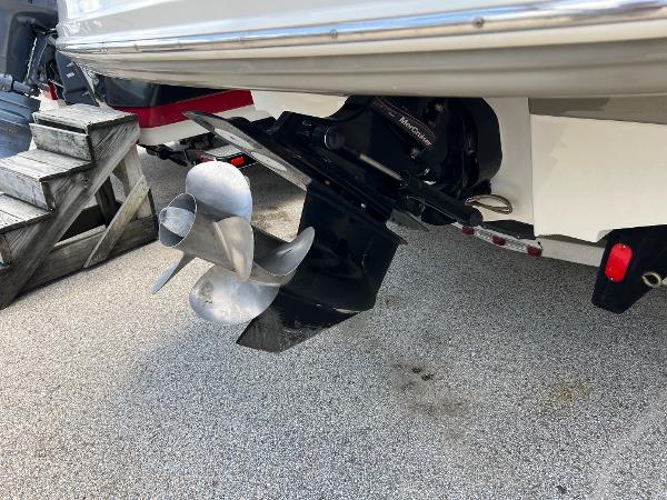 2005 Sea Ray 220 Sundeck boat propeller and stern drive detail.