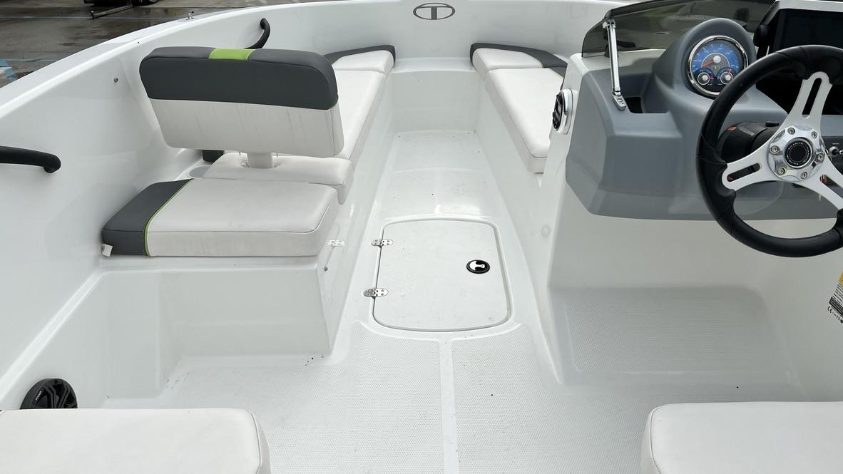 2021 Tahoe T16 - 14