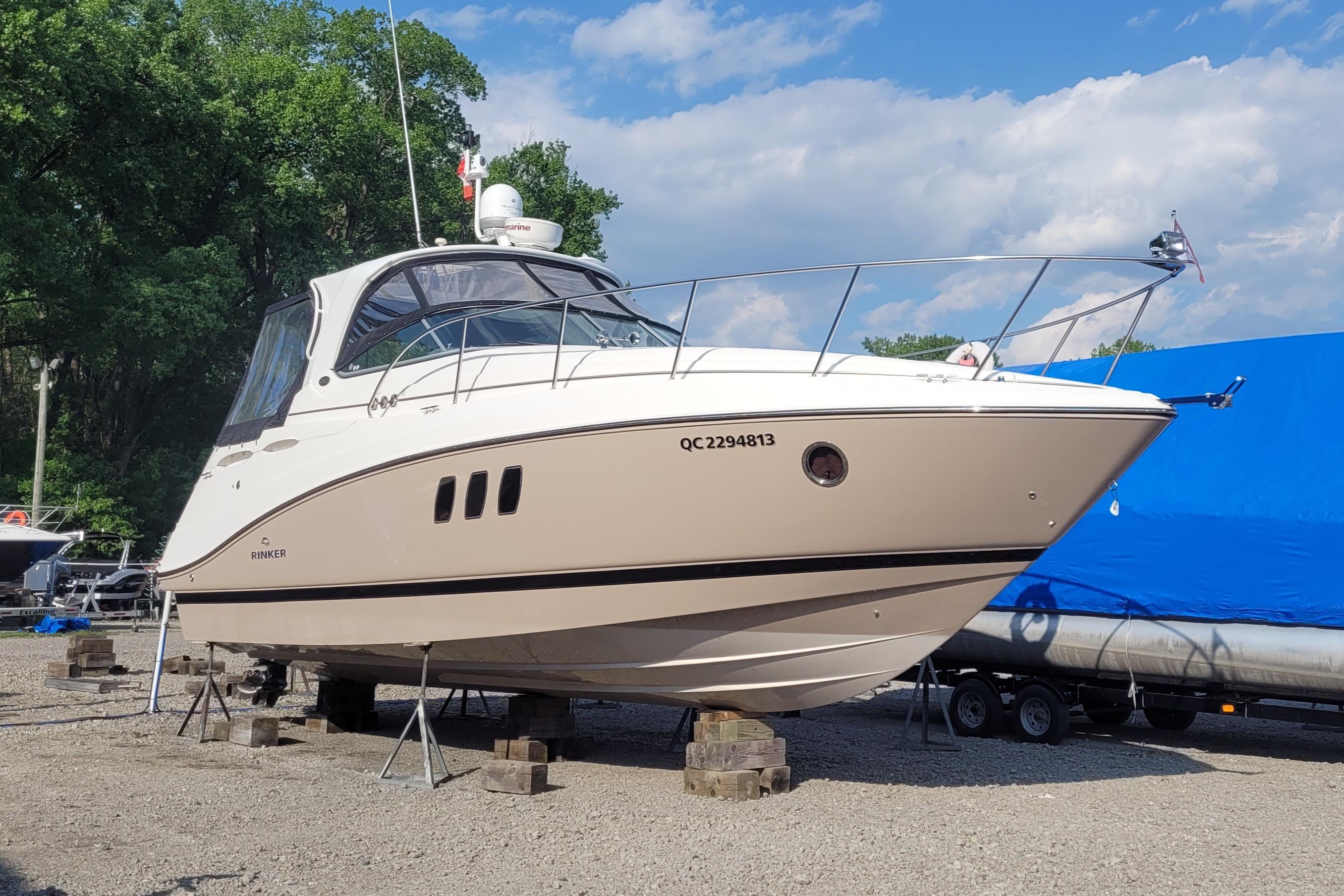 2010 Rinker 360 Express Cruiser