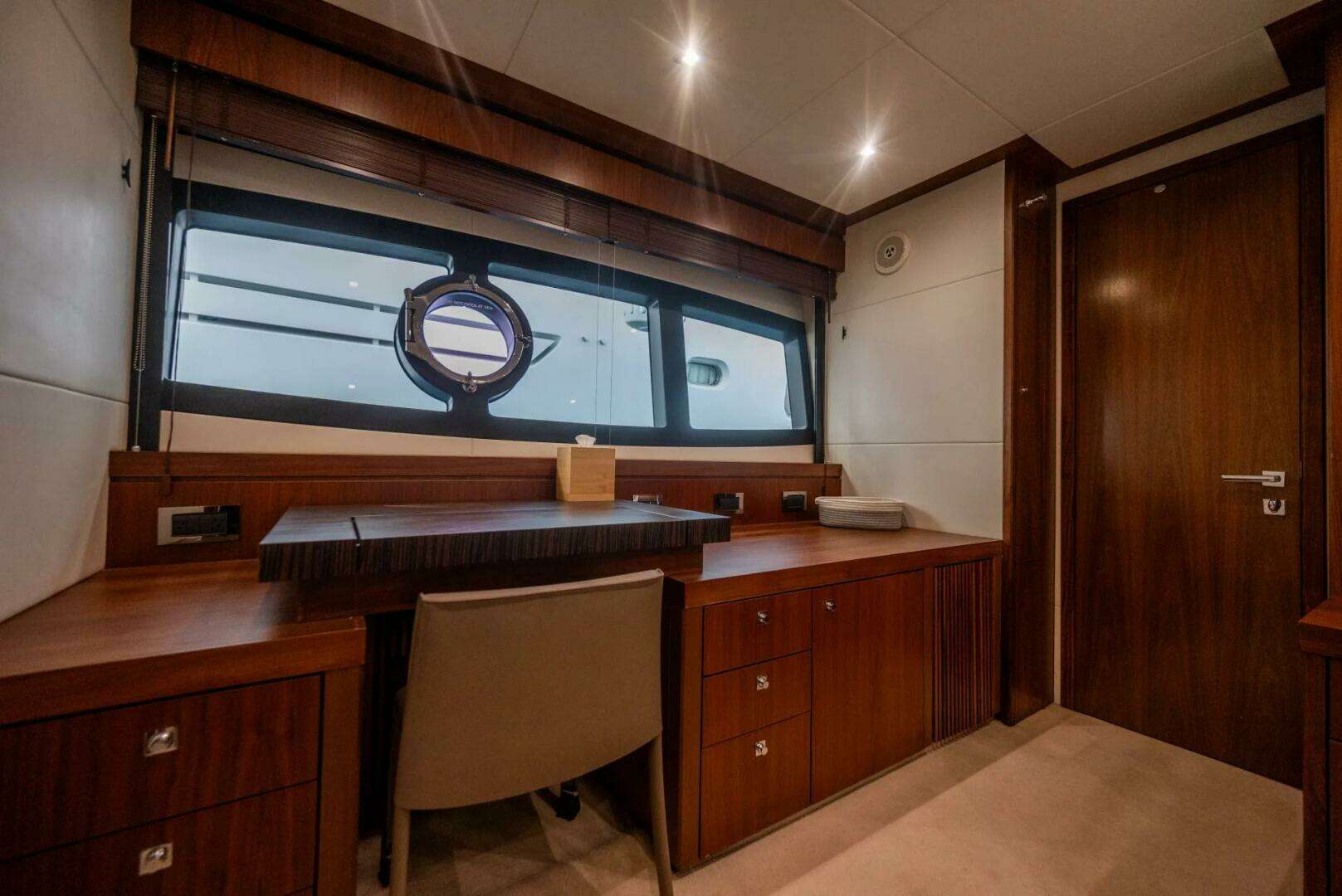 2015 Sunseeker 75 - Image 16