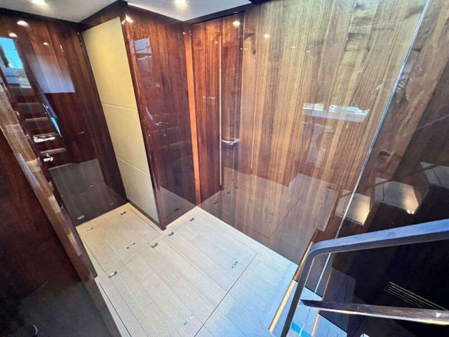 2020 Fairline Squadron - Image 21