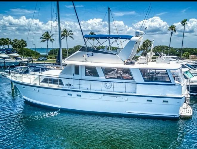 1981 Hatteras 56 Motor Yacht - Image 2