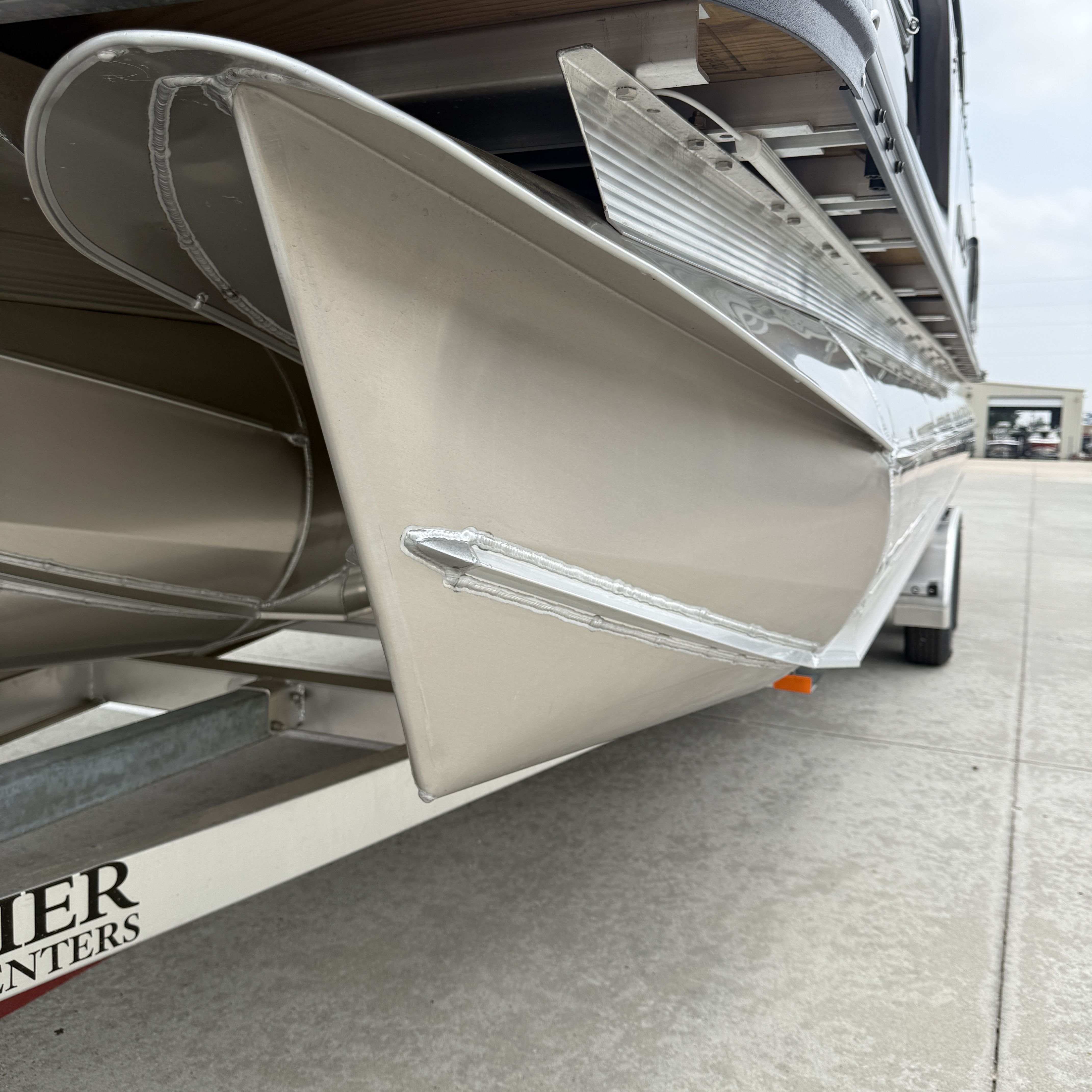 2026 Avalon QLS25T Excalibur - 35