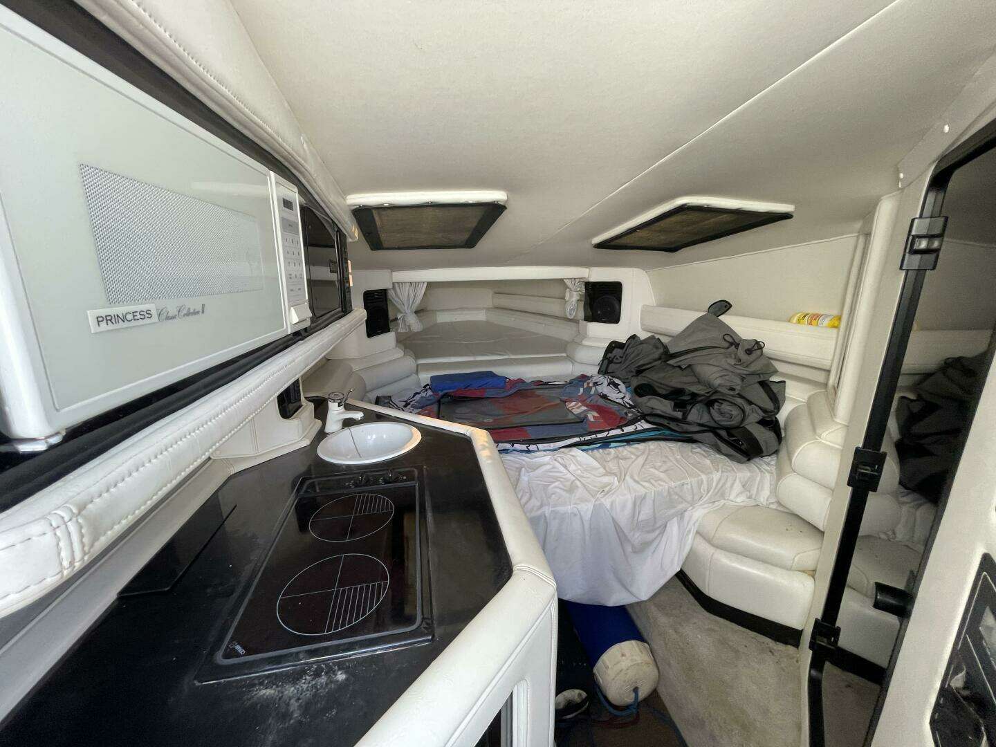 1993 Fountain 38 Sport Cruiser - Image 43