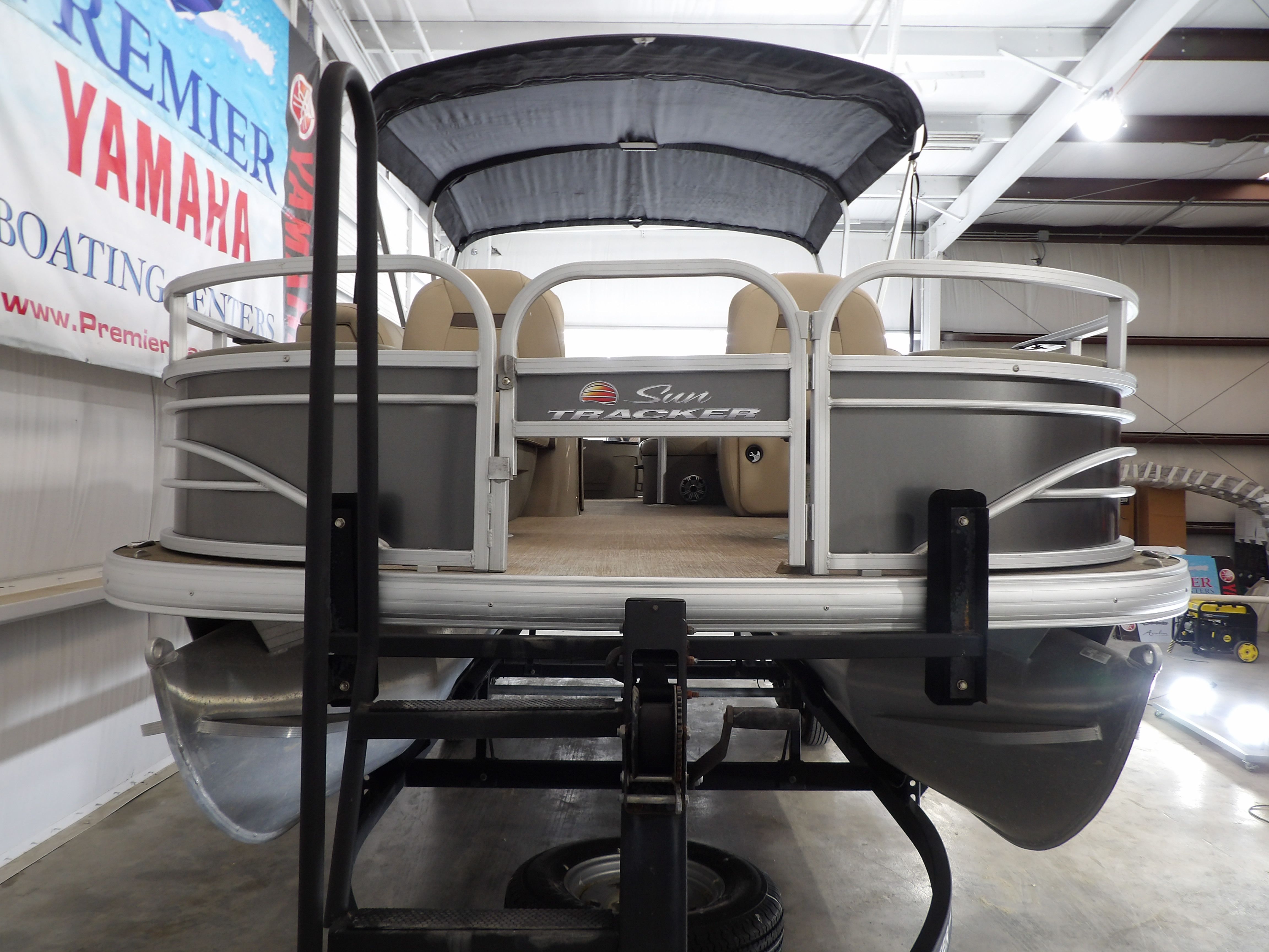 2023 Sun Tracker FB20DLX - 5
