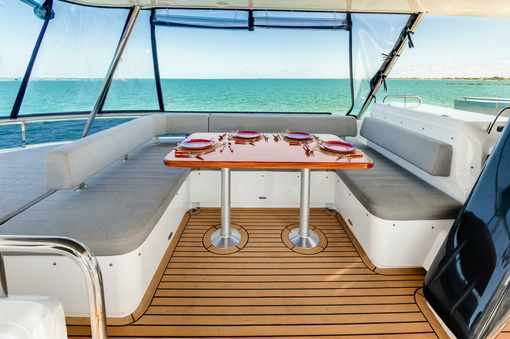 2023 Sirena Yachts — - Image 8