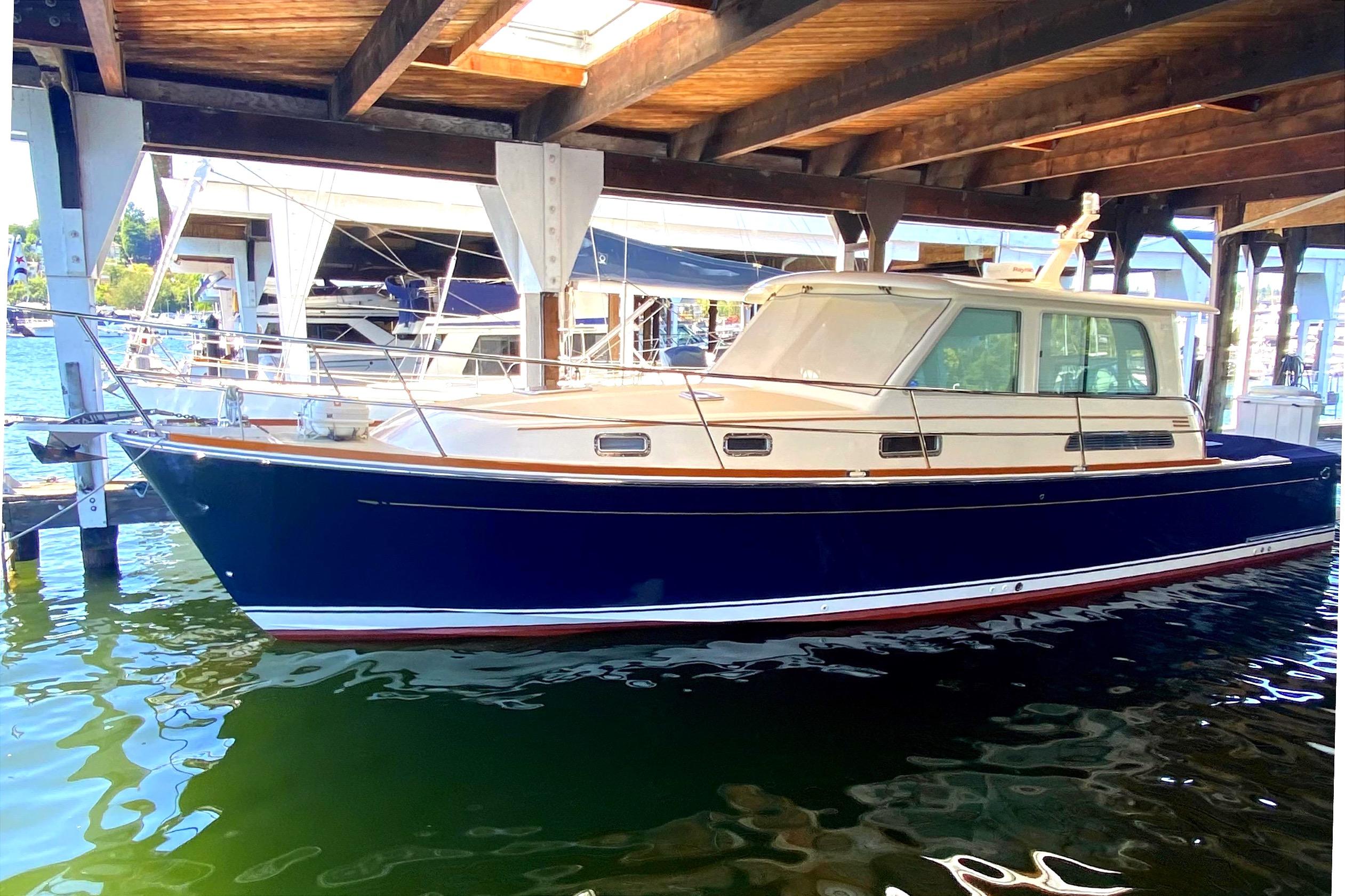 2011 Sabre 42 Salon Express