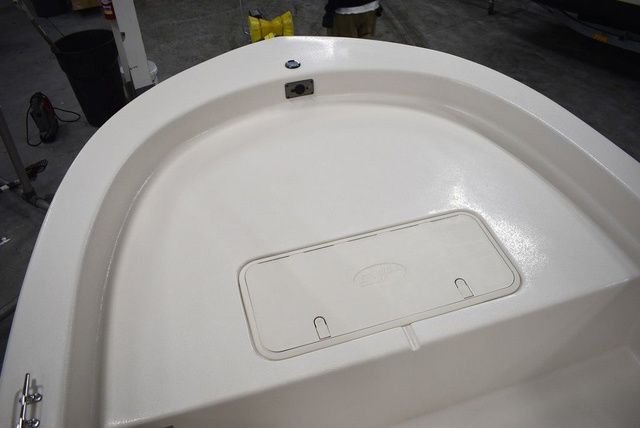 2025 Carolina Skiff E20 JVX Center Console - 30