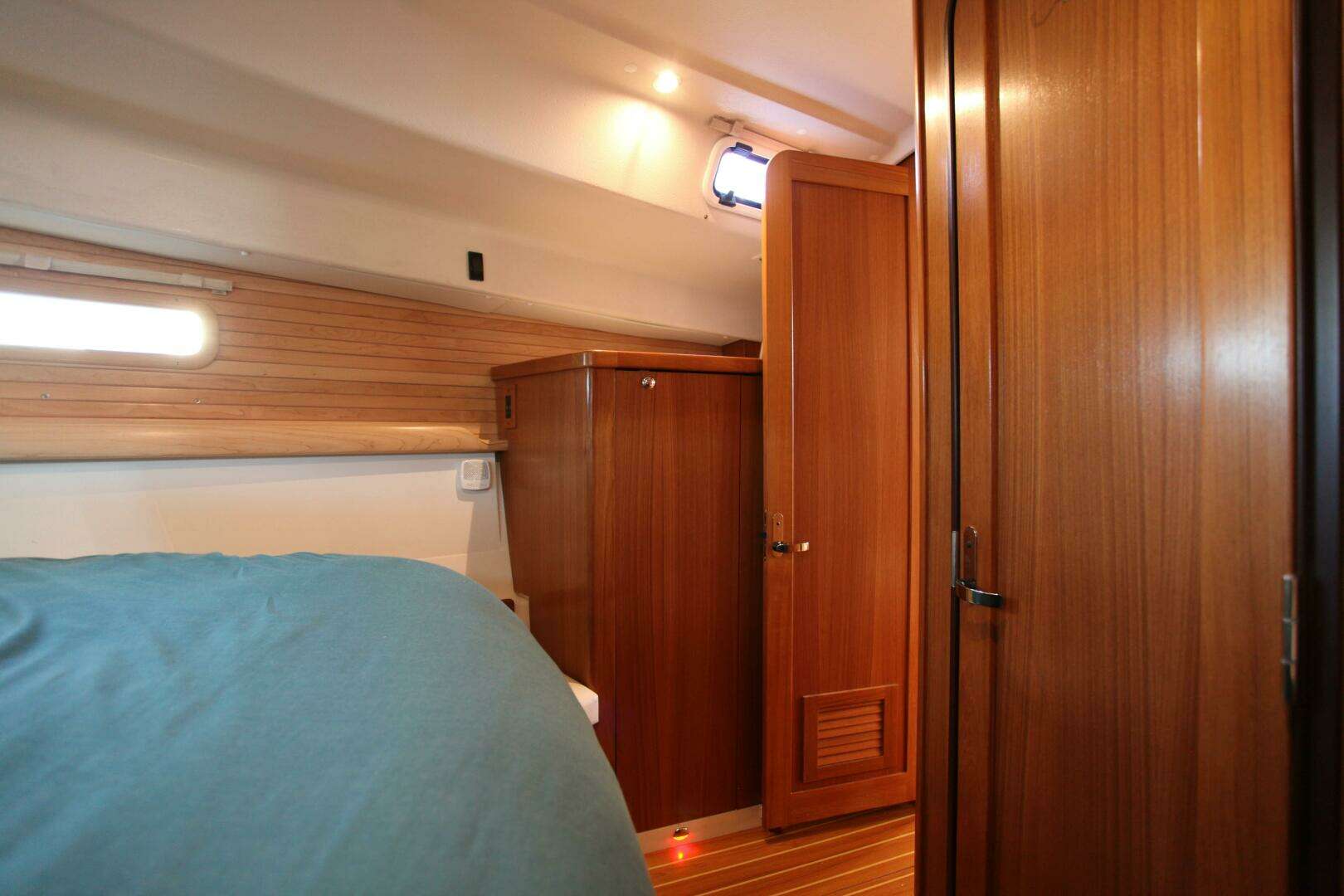2025 Catalina 426 - Image 153