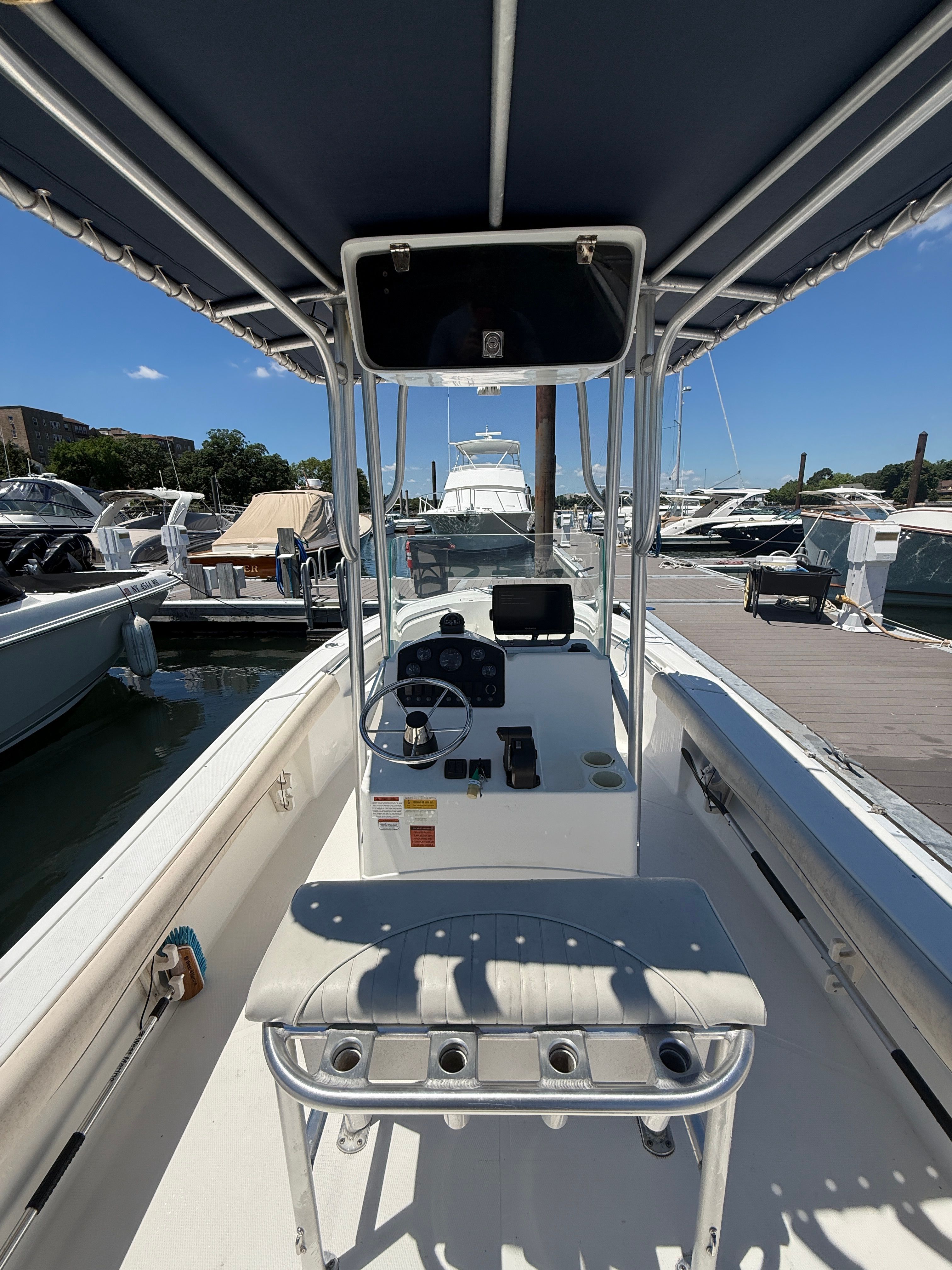 2009 Mako 204 Center Console - 7