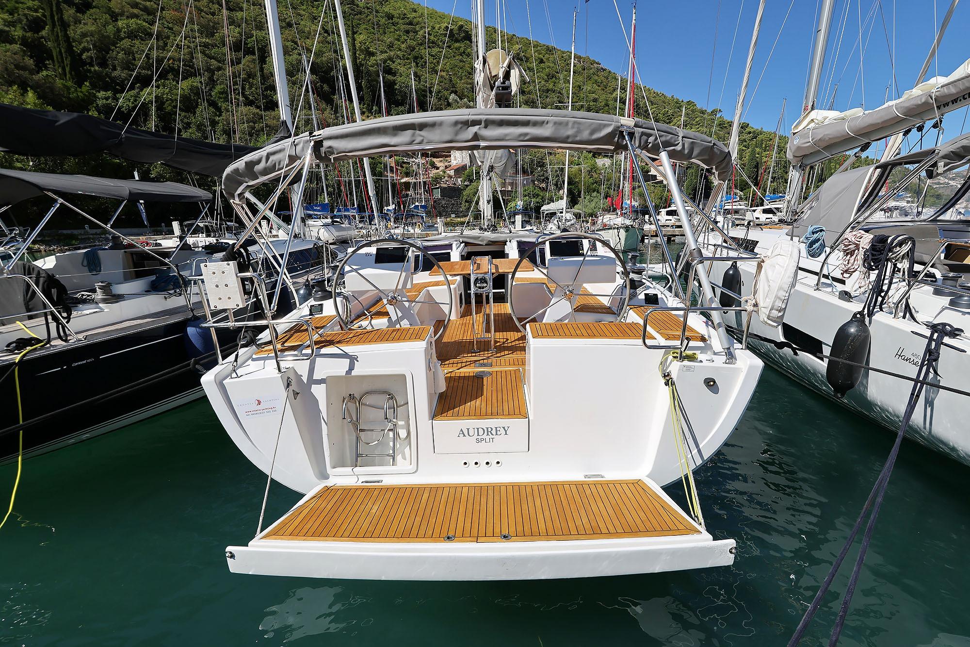 2017 Hanse 455