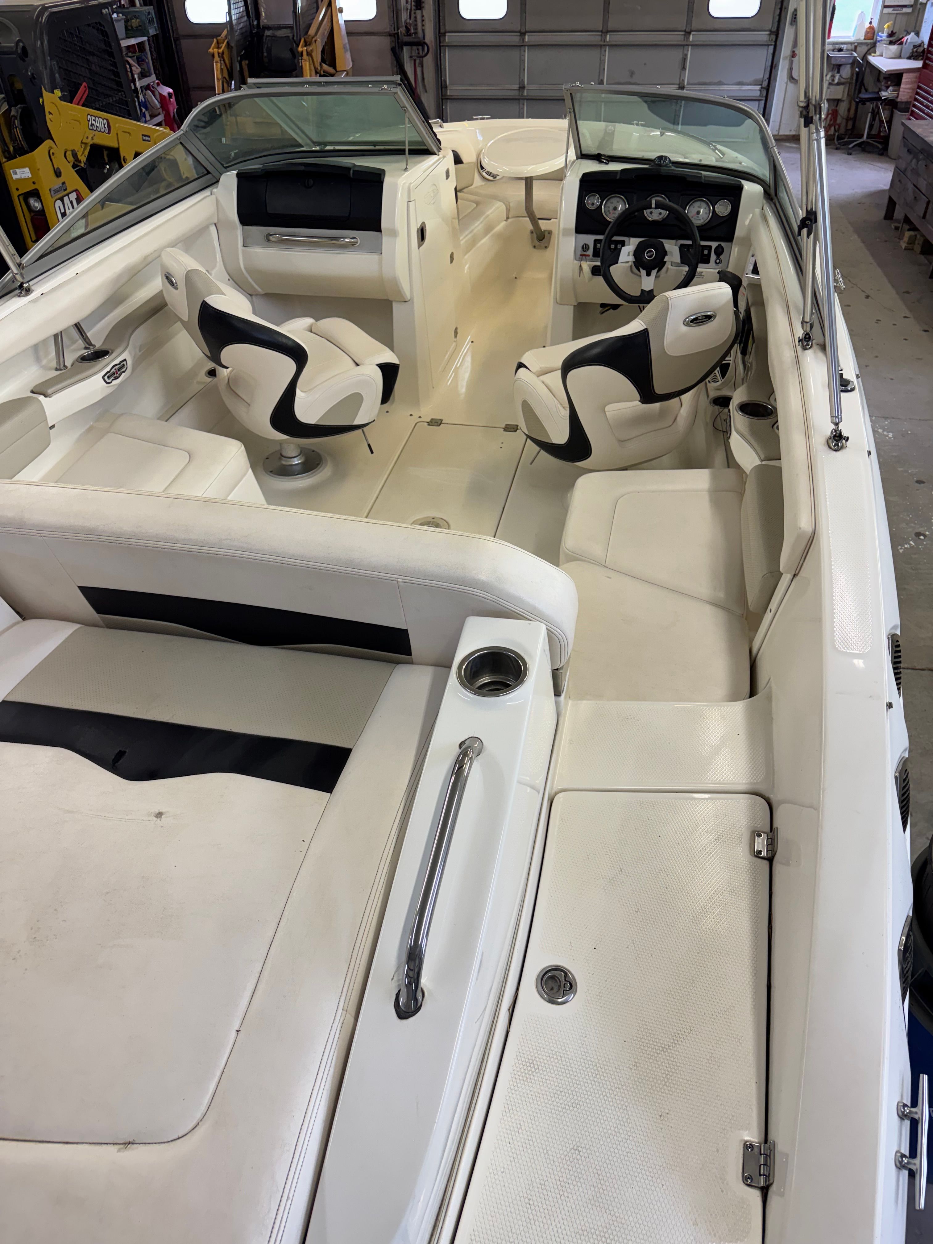 2010 Chaparral 226 SSi - 4