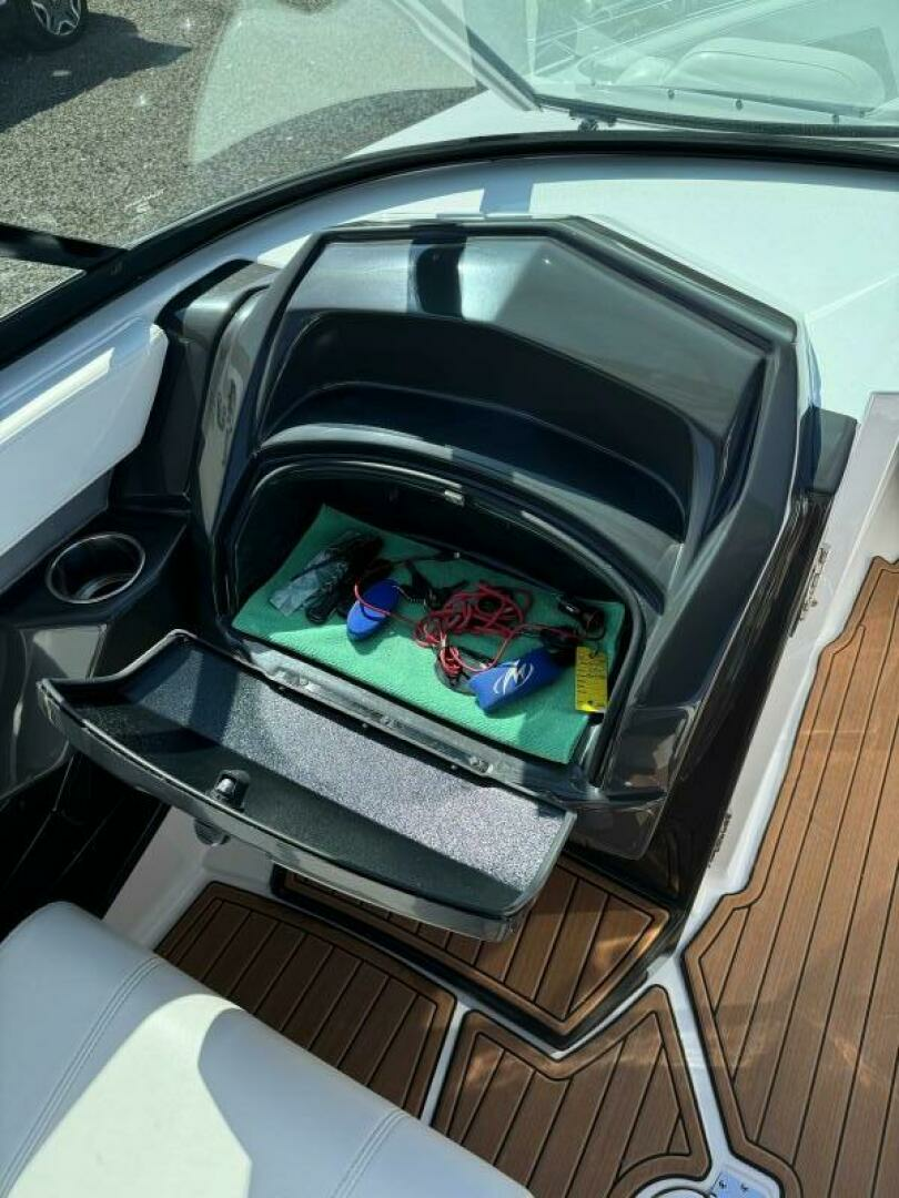 2017 Monterey 278 SS - Image 15