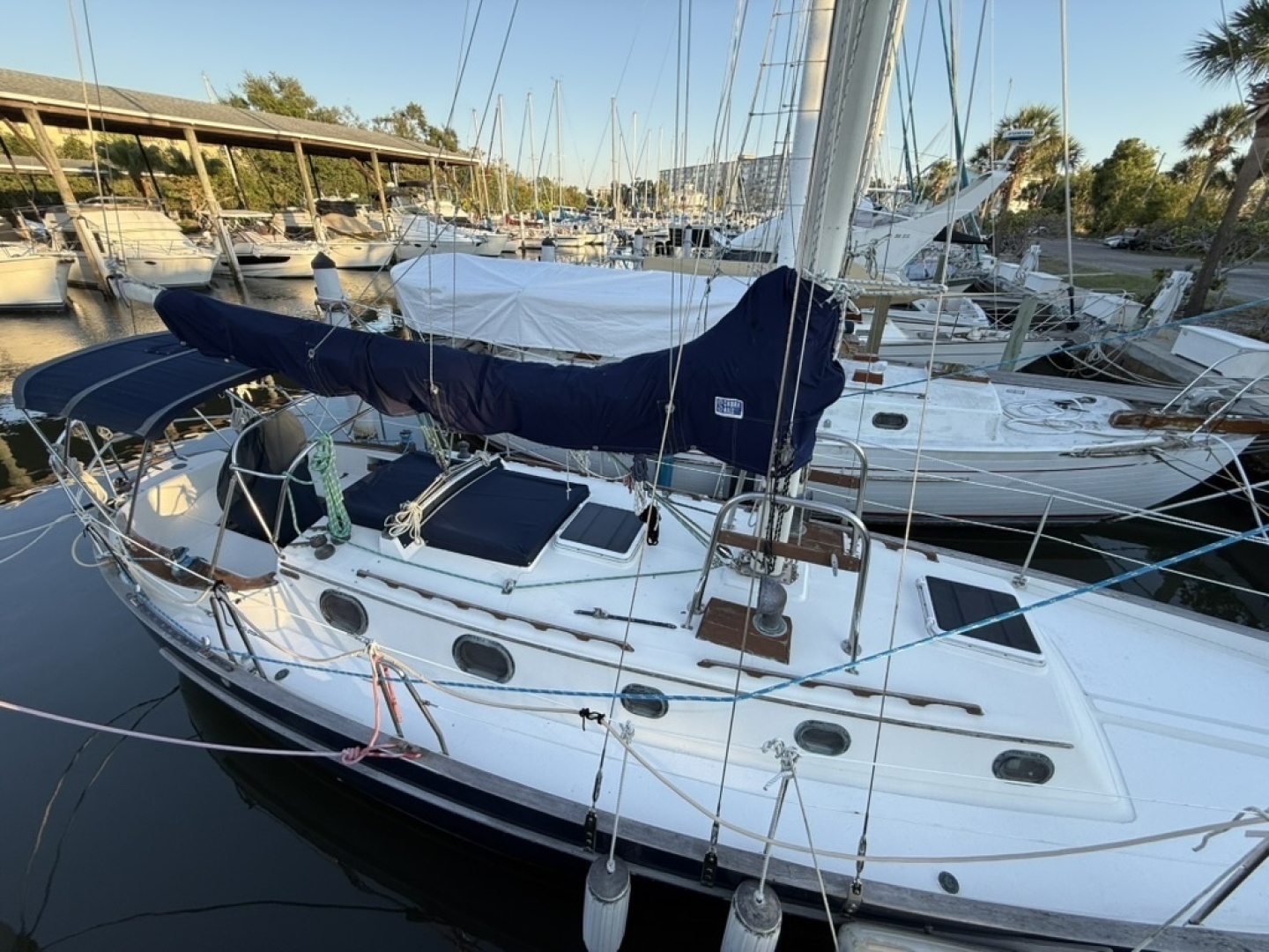 1987 Pacific Seacraft — - Image 4
