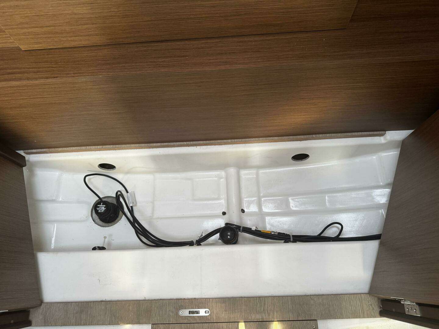 2023 Beneteau Oceanis 38.1 - Image 38