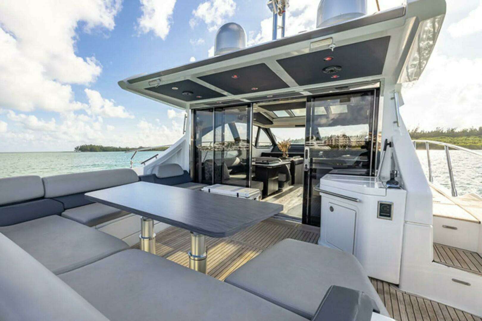 2015 Azimut 55S - Image 9