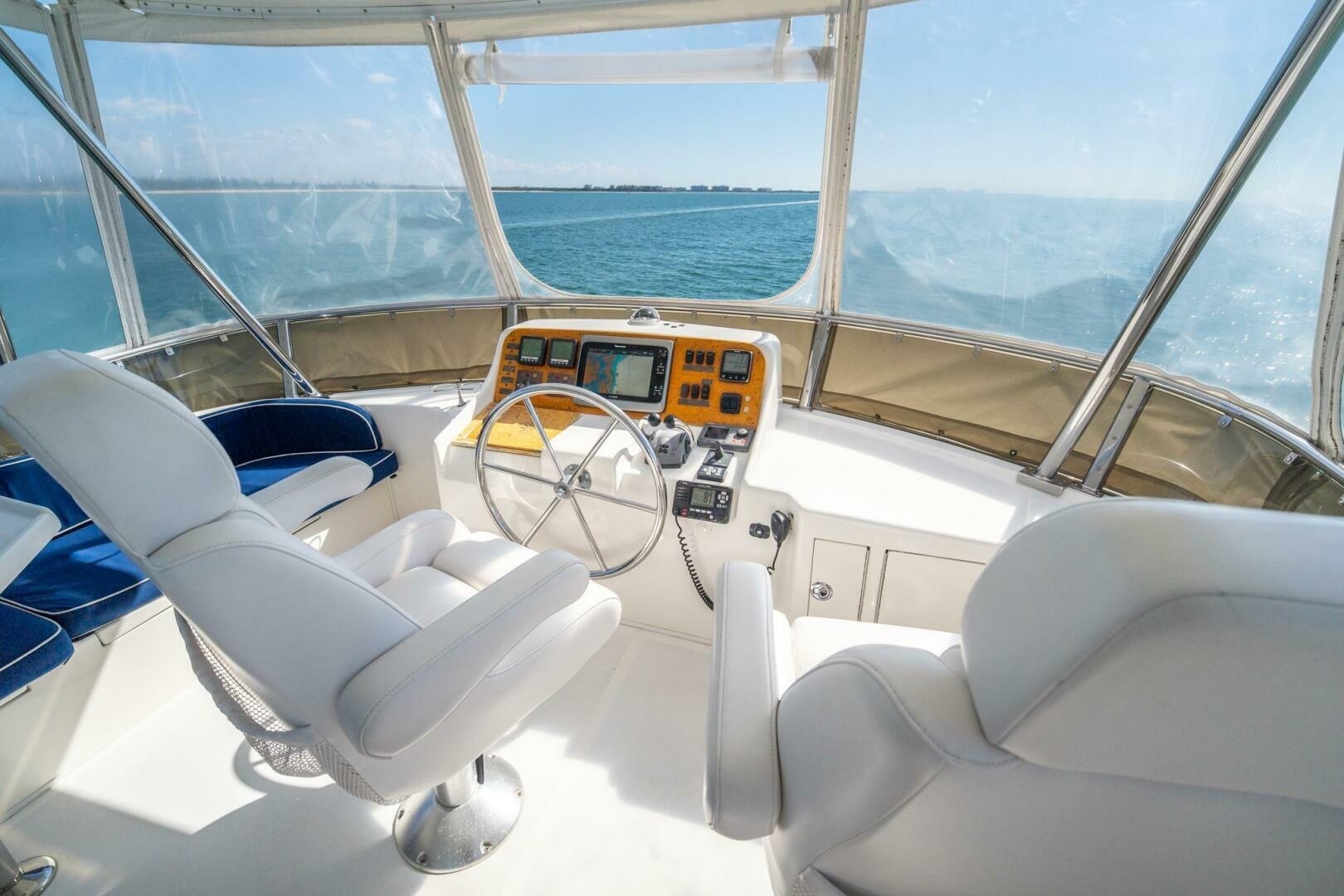 2007 Ocean Alexander 52 Sedan - Image 11