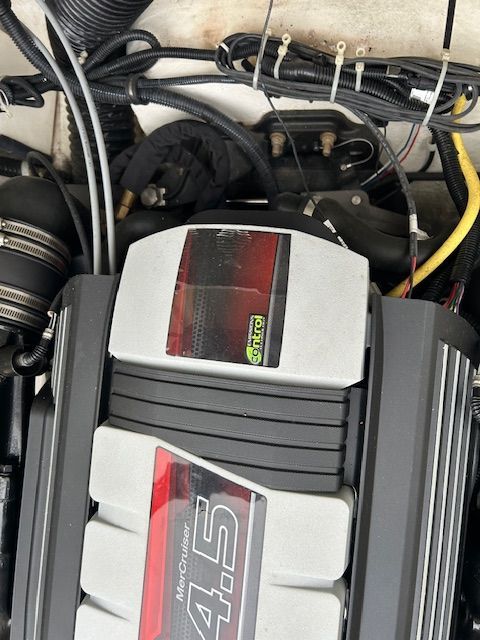 2018 Bayliner VR5 Bowrider I/O - 8