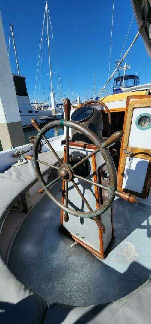 1996 Tillotson-Pearson Motorsailer 32 - Image 14