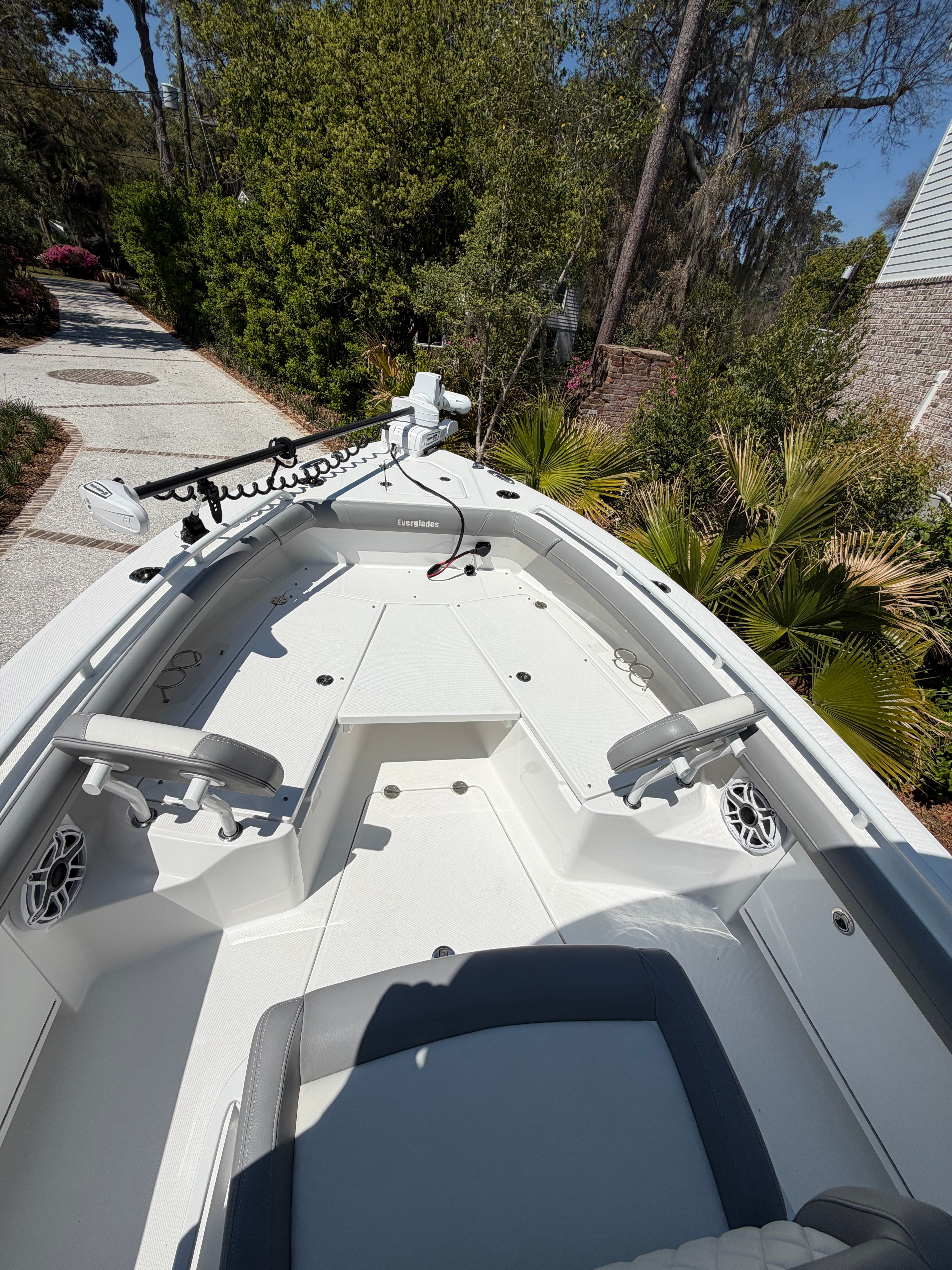 2025 Everglades 253 Center Console - 14