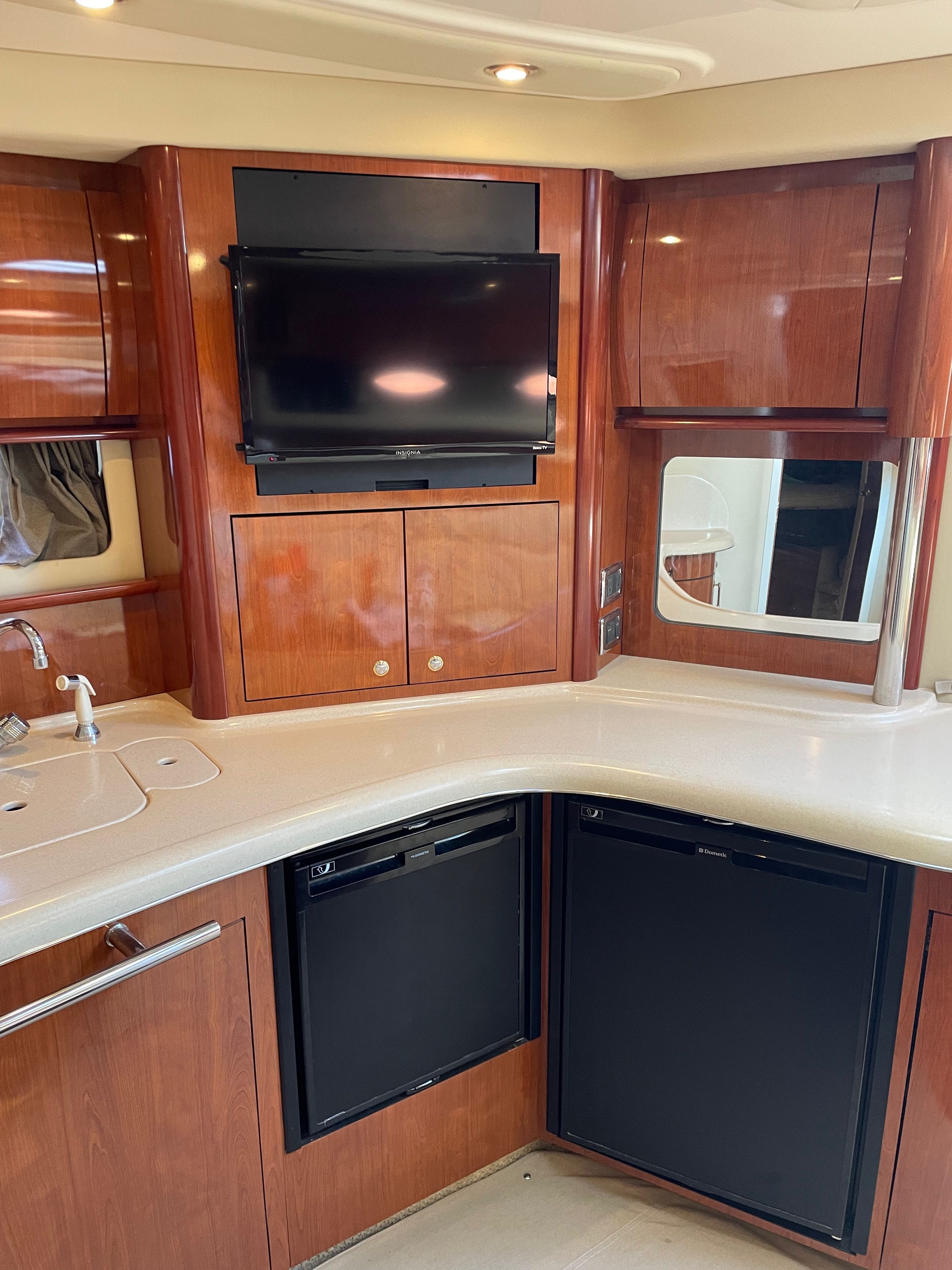2003 Sea Ray 420 Sundancer - 24