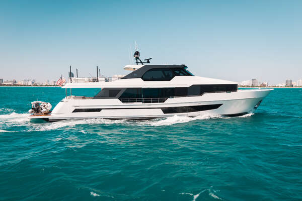 2024 Ocean Alexander 32L