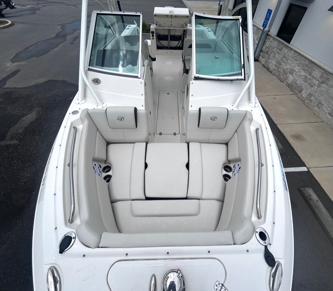 2023 Sailfish 245 DC - 12