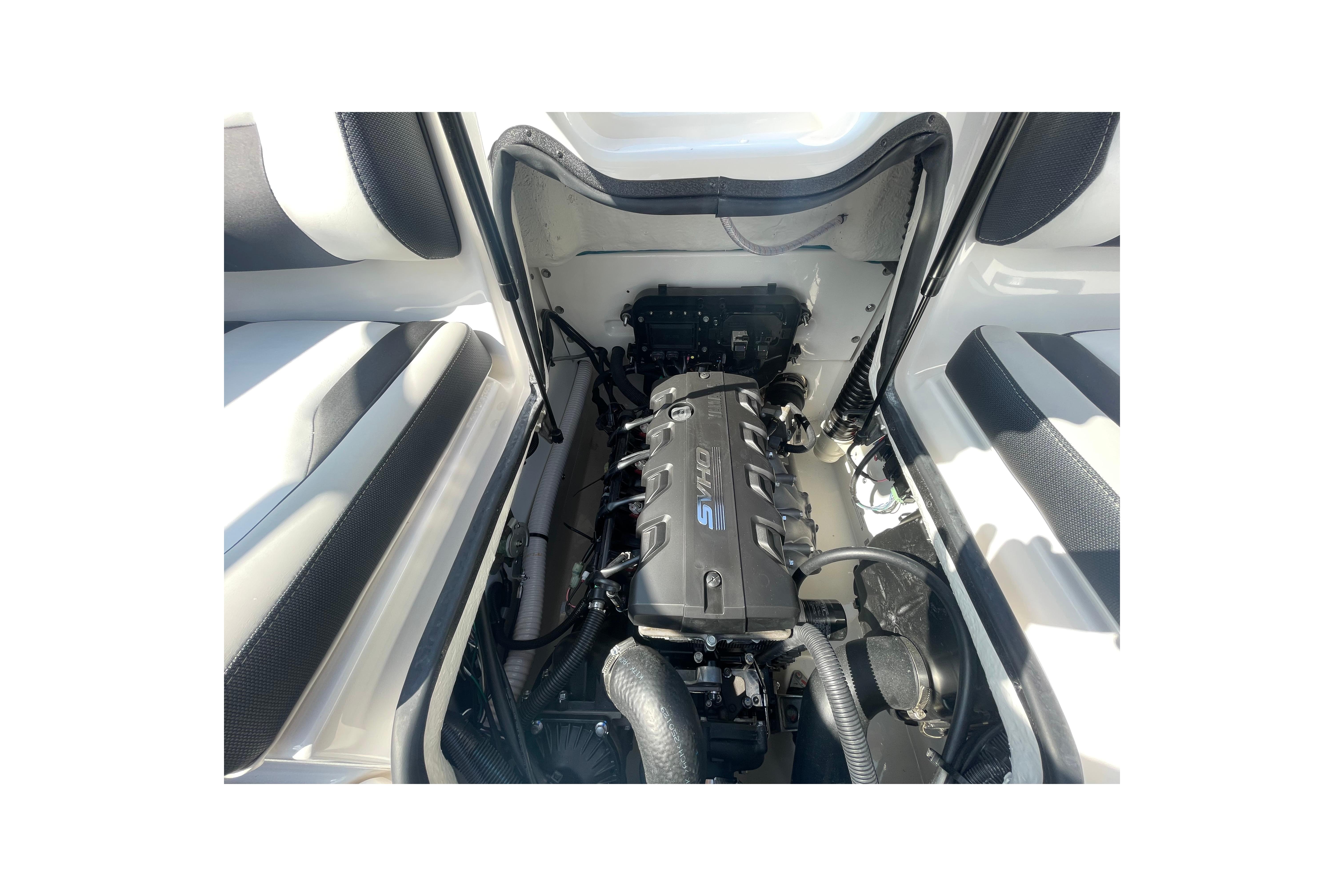 2026 Yamaha Boats AR195 engine compartment with sleek design and advanced technology.
